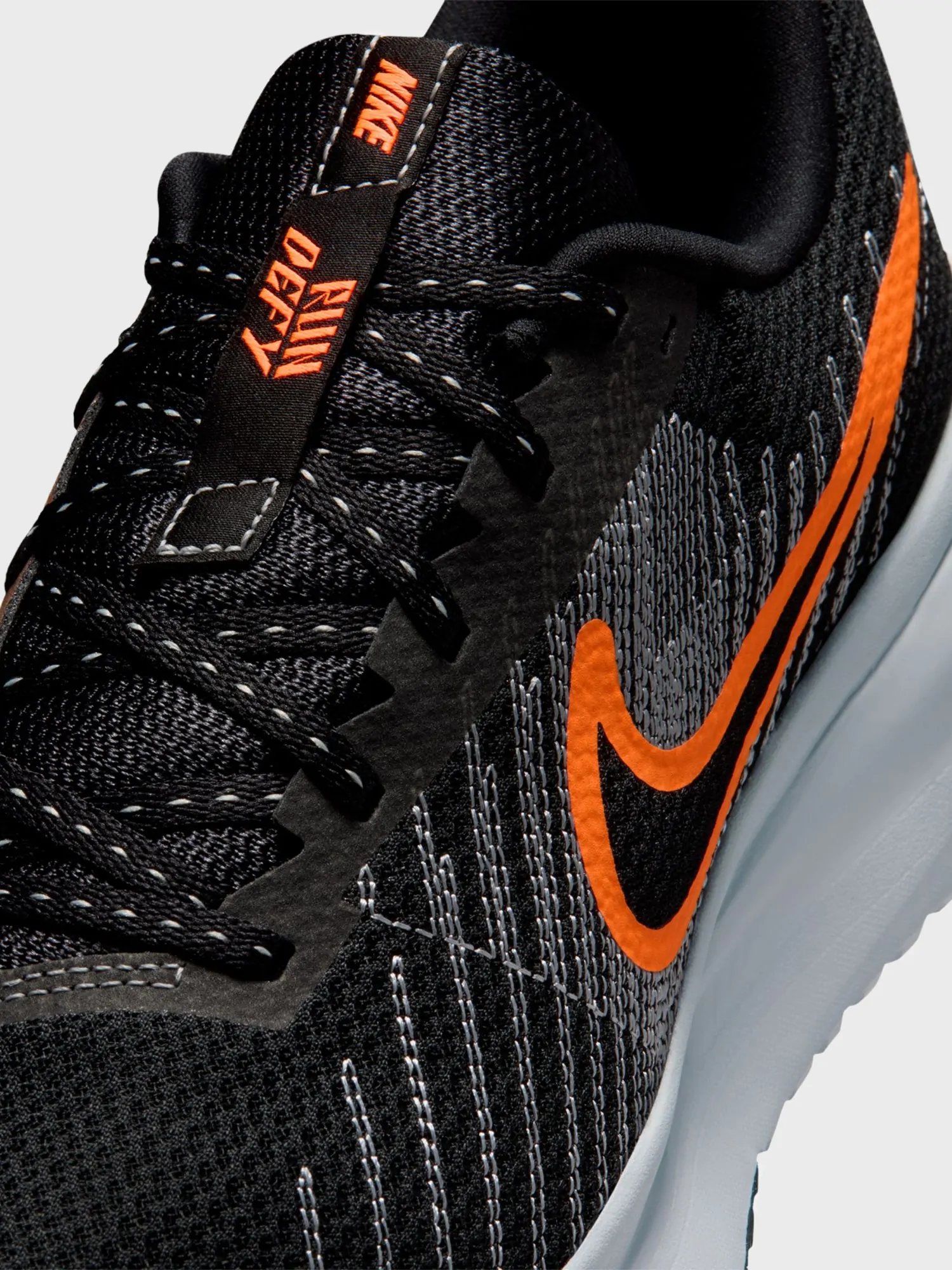 Nike მამაკაცის სპორტული ფეხსაცმელი