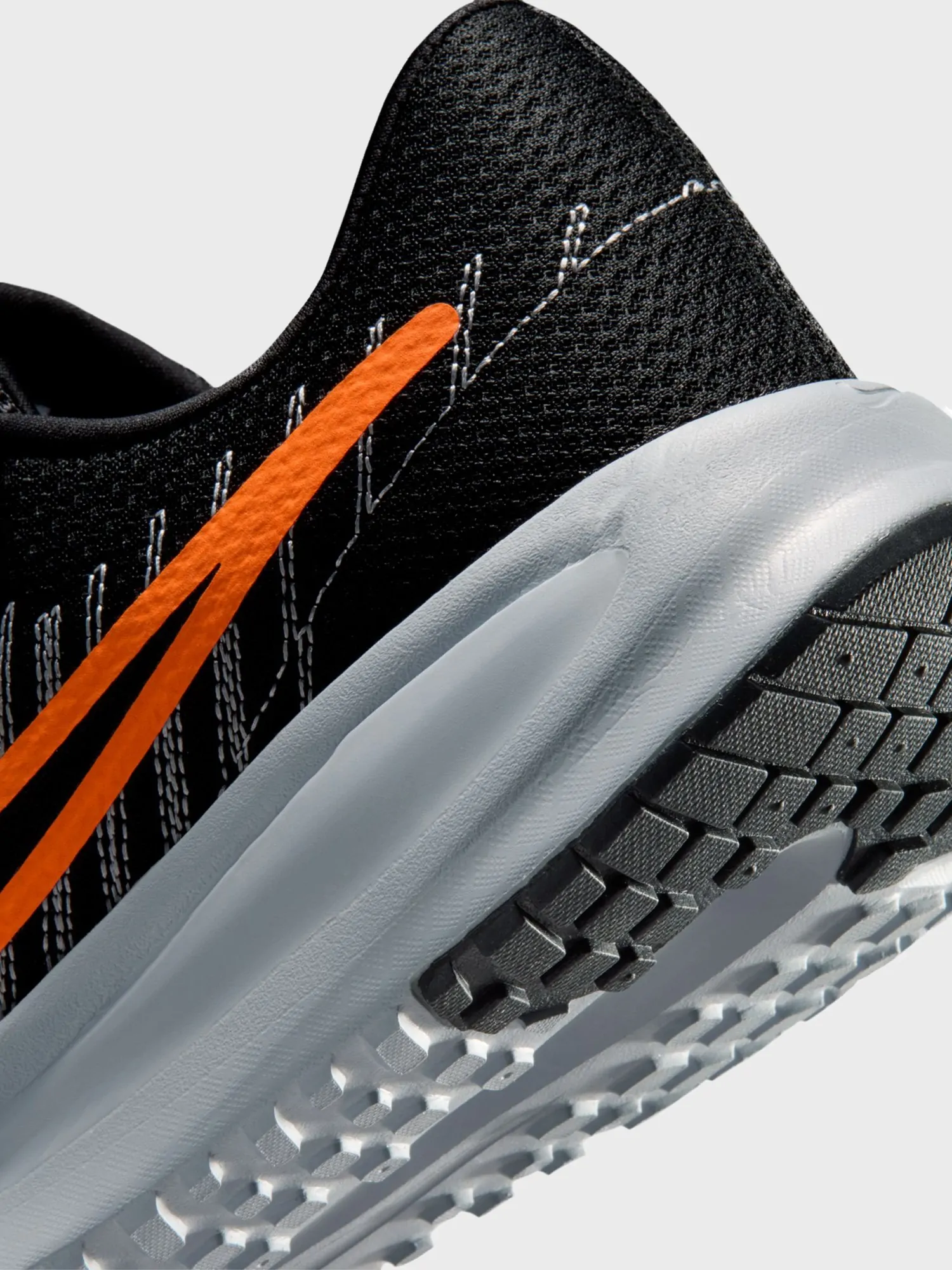 Nike მამაკაცის სპორტული ფეხსაცმელი