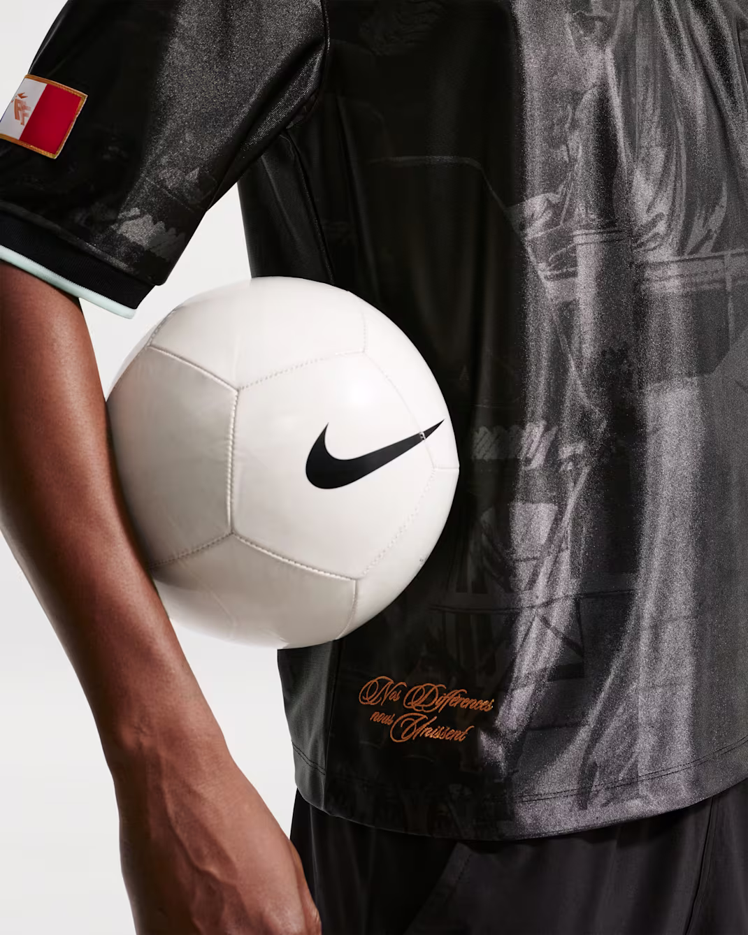 Nike მამაკაცის მაისური