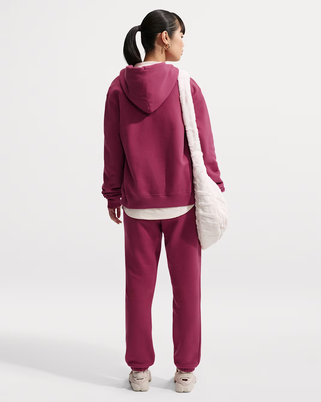 Nike ქალის ჯემპრი