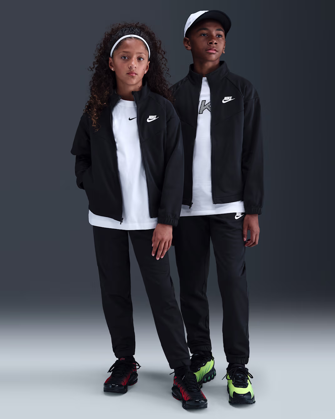 Nike ბავშვის სპორტული კომპლექტი