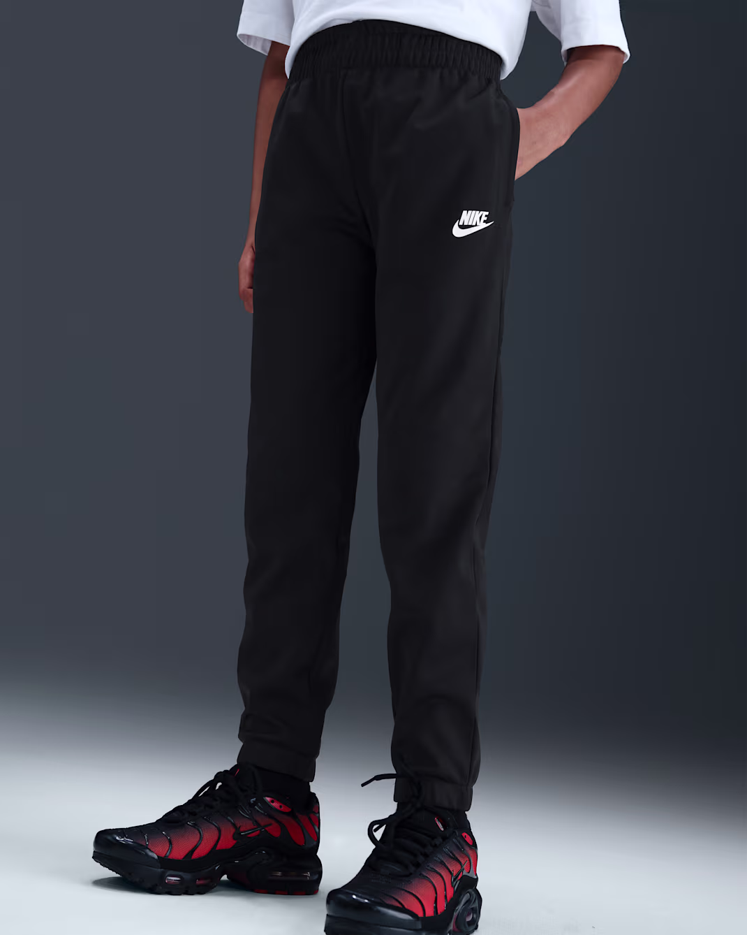 Nike ბავშვის სპორტული კომპლექტი