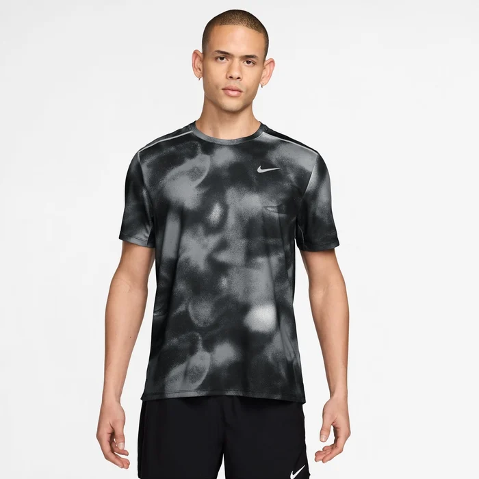 Nike მამაკაცის მაისური