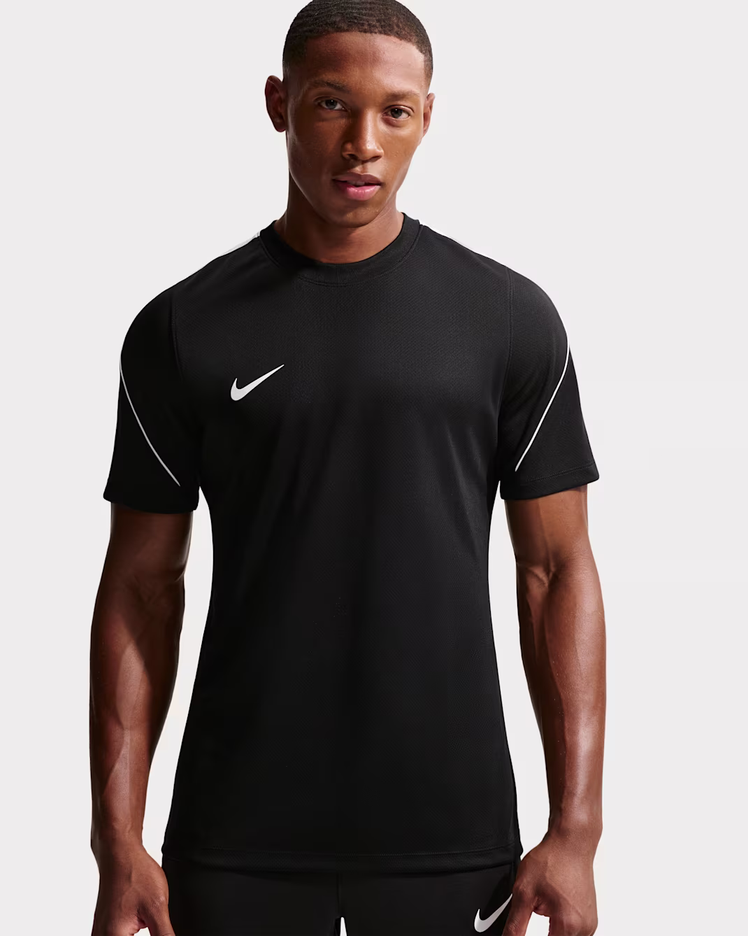 Nike მამაკაცის მაისური