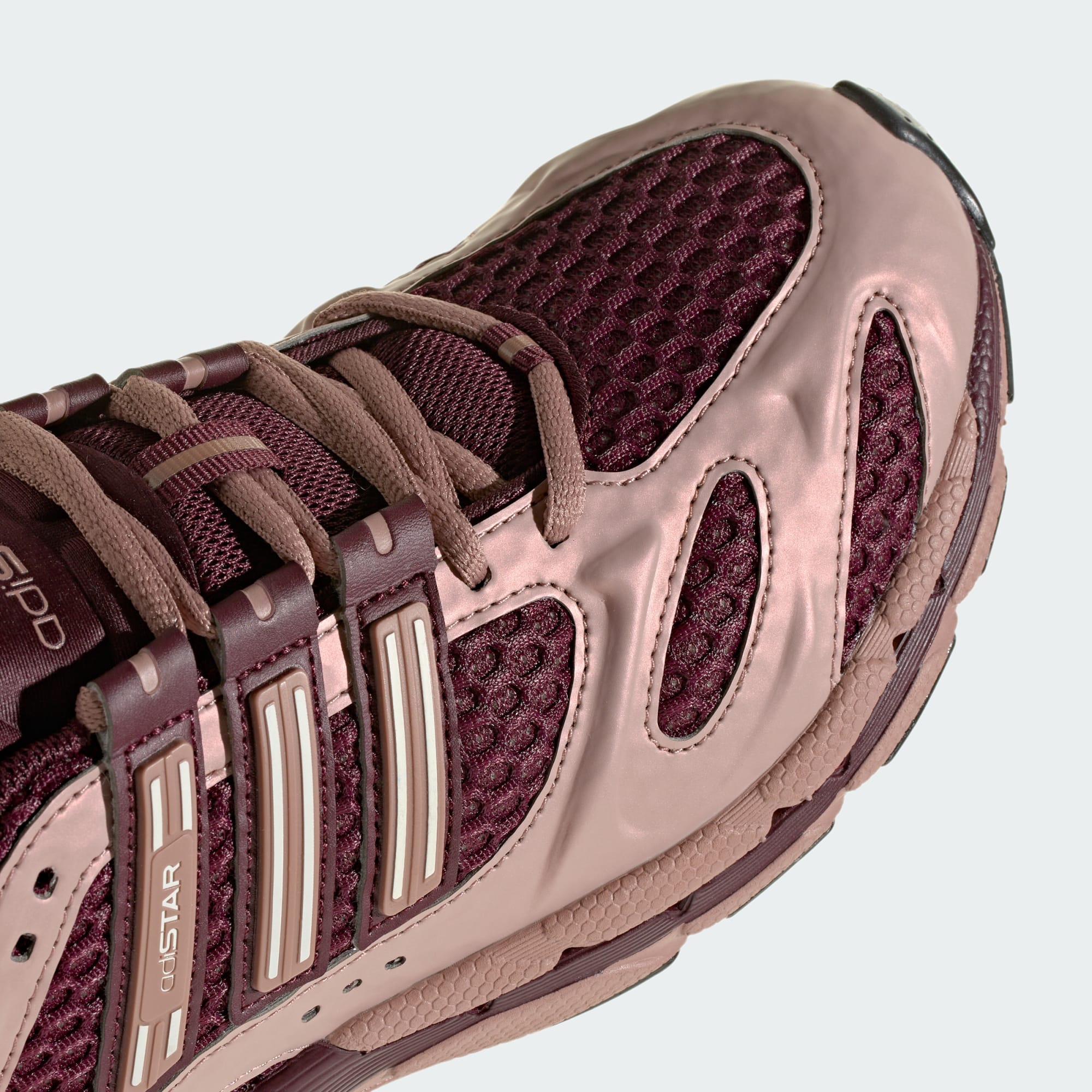 Adidas ქალის სპორტული ფეხსაცმელი