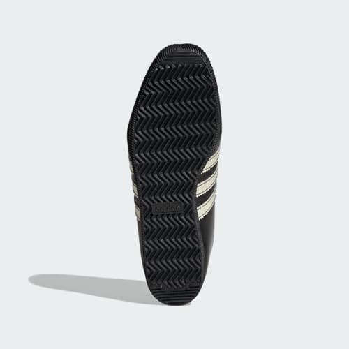 Adidas ქალის სპორტული ფეხსაცმელი