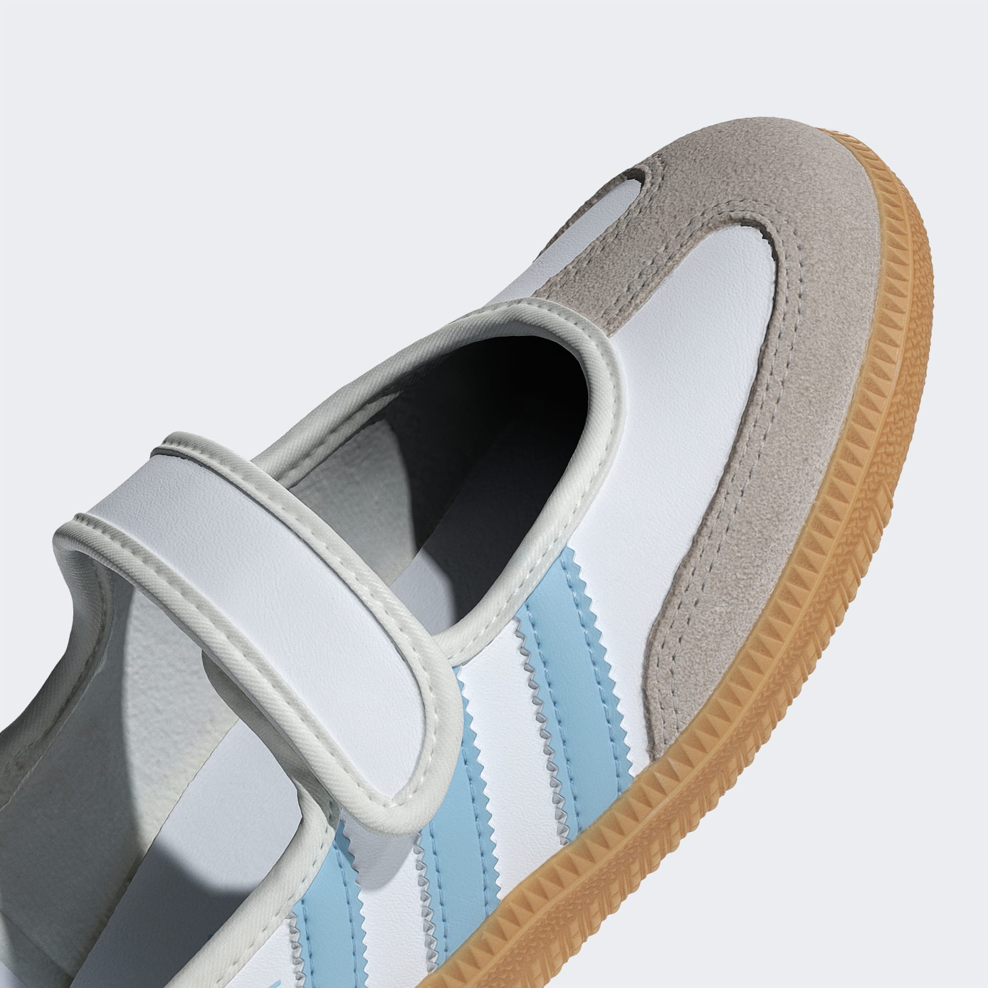 Adidas ბავშვის სპორტული ფეხსაცმელი