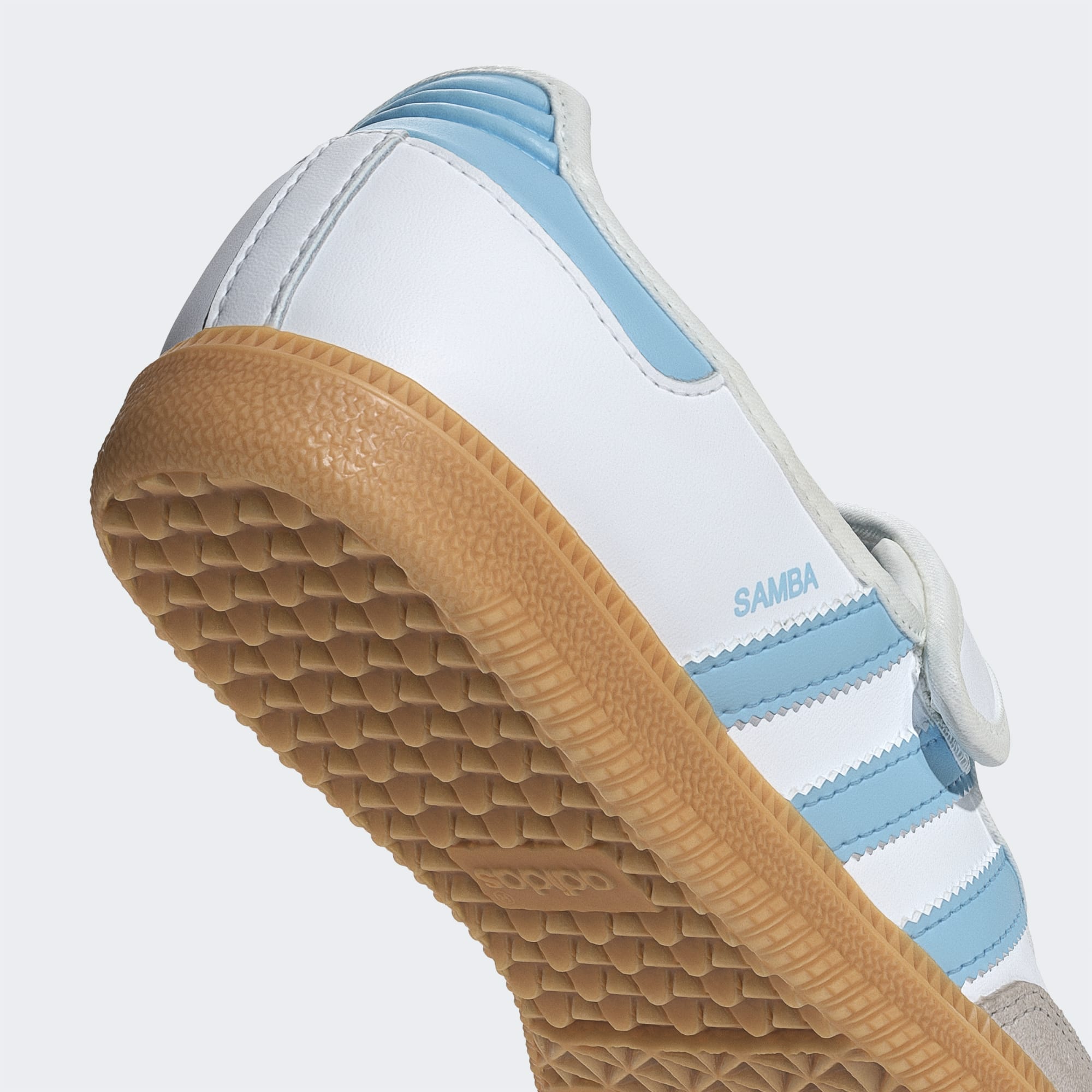 Adidas ბავშვის სპორტული ფეხსაცმელი