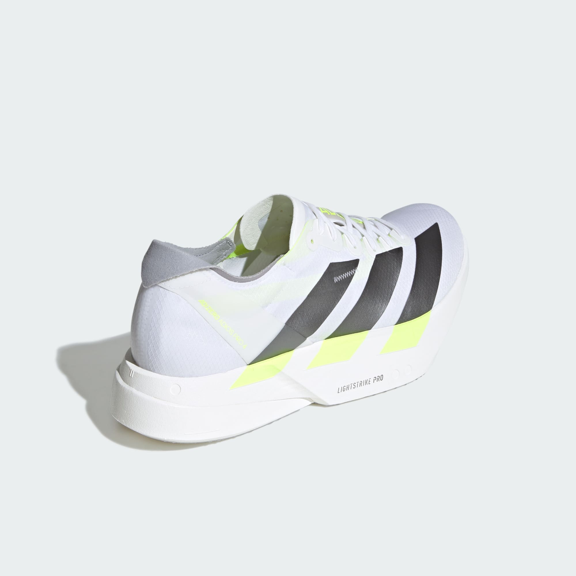 Adidas მამაკაცის სპორტული ფეხსაცმელი