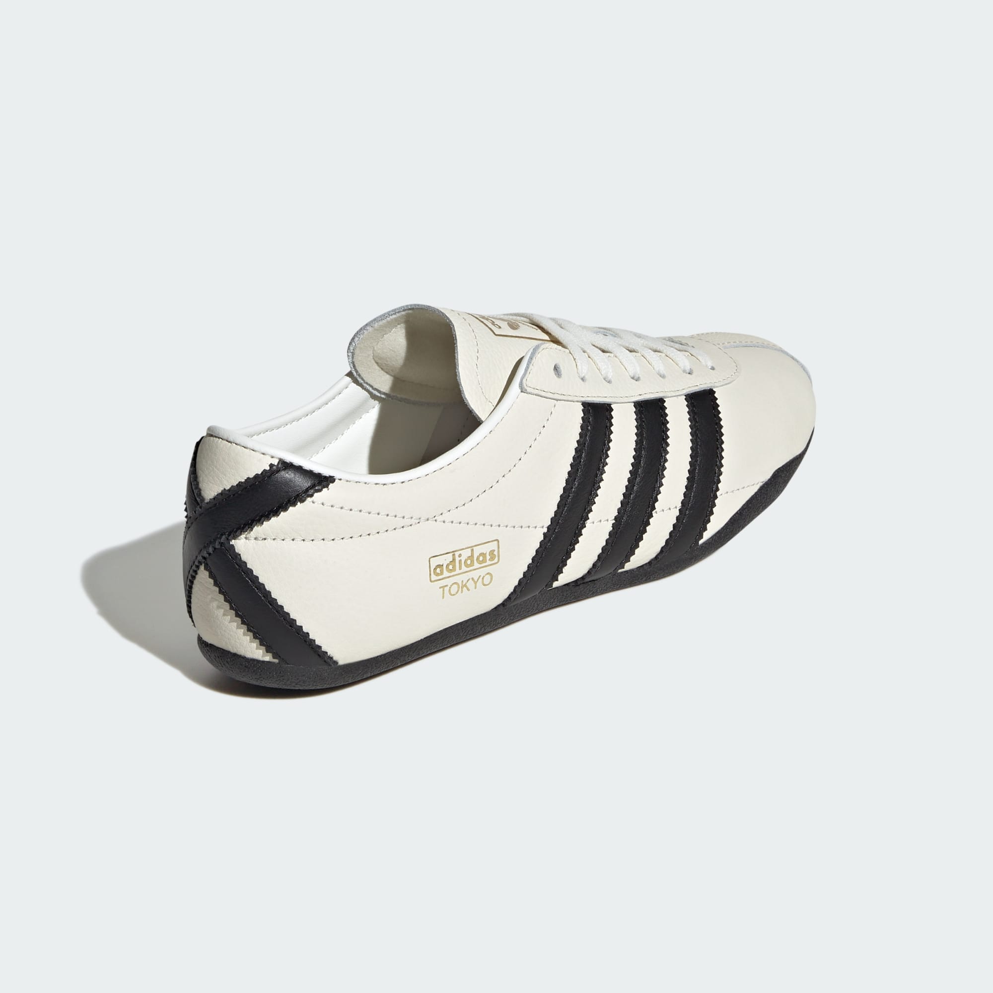 Adidas ქალის სპორტული ფეხსაცმელი