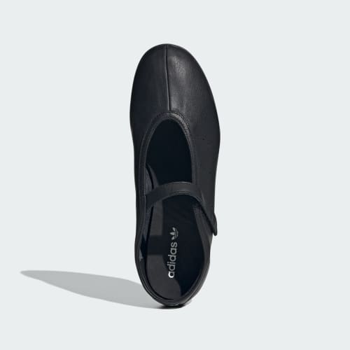Adidas ქალის სპორტული ფეხსაცმელი