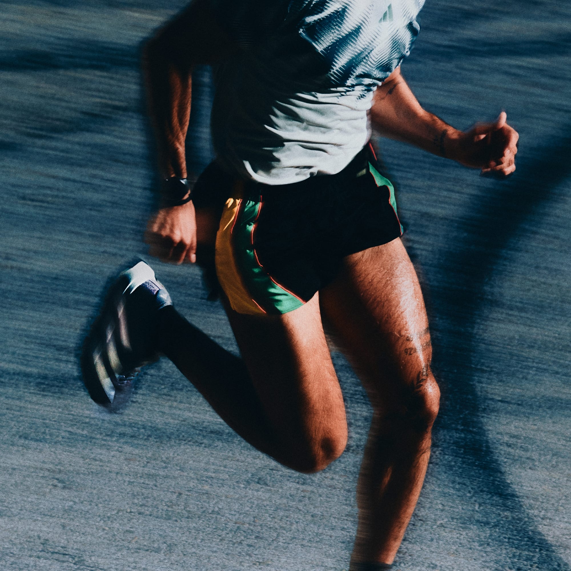 Adidas მამაკაცის სპორტული ფეხსაცმელი