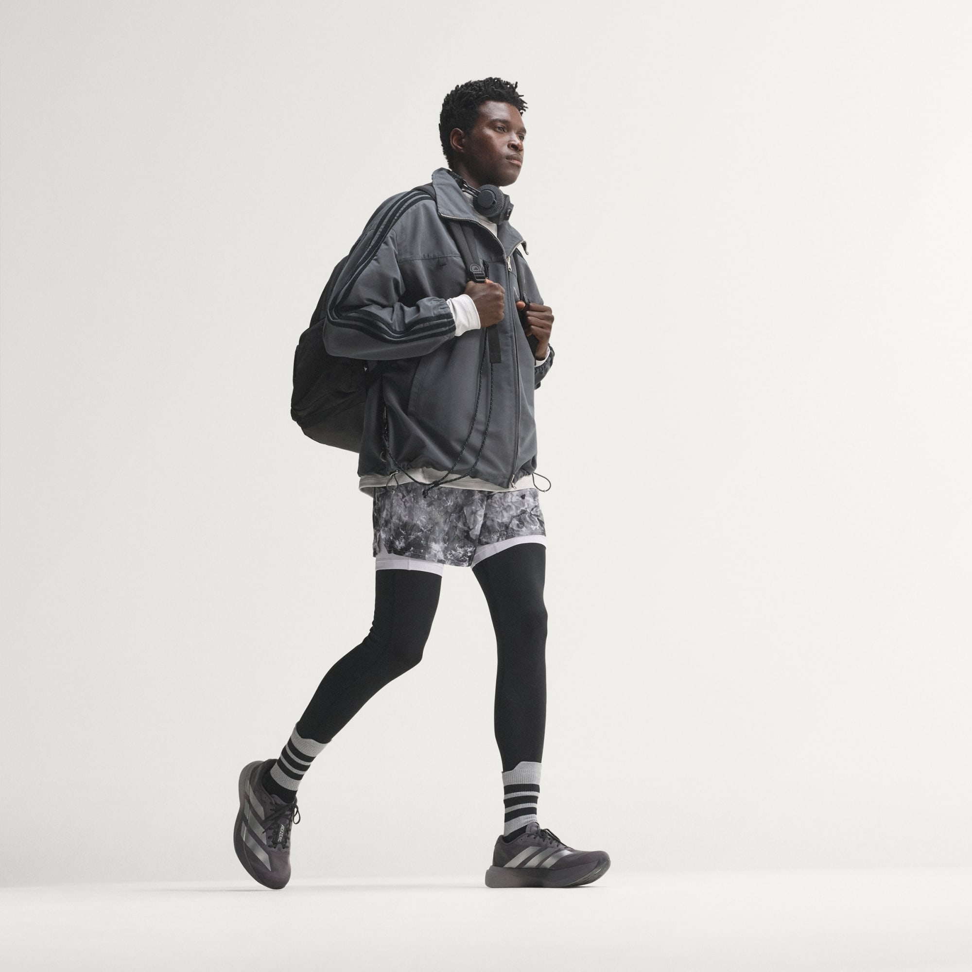 Adidas მამაკაცის სპორტული ფეხსაცმელი