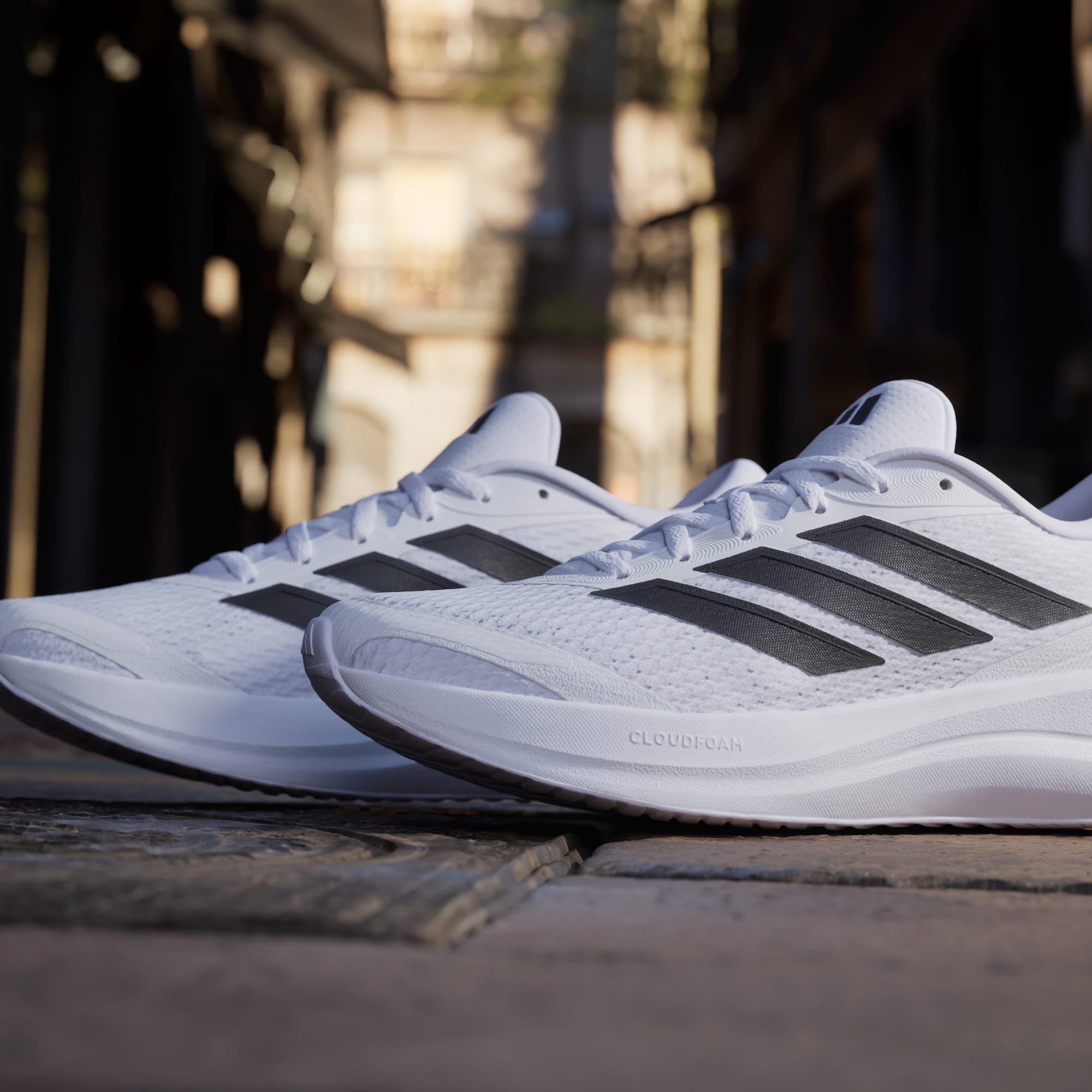 Adidas ქალის სპორტული ფეხსაცმელი