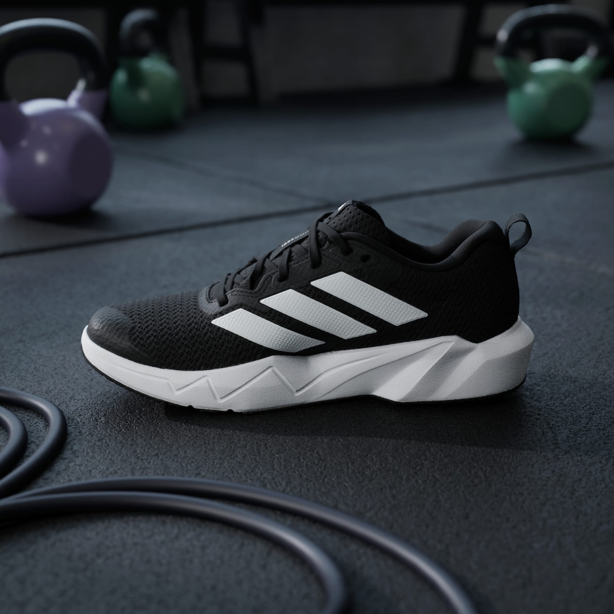 Adidas ქალის სპორტული ფეხსაცმელი