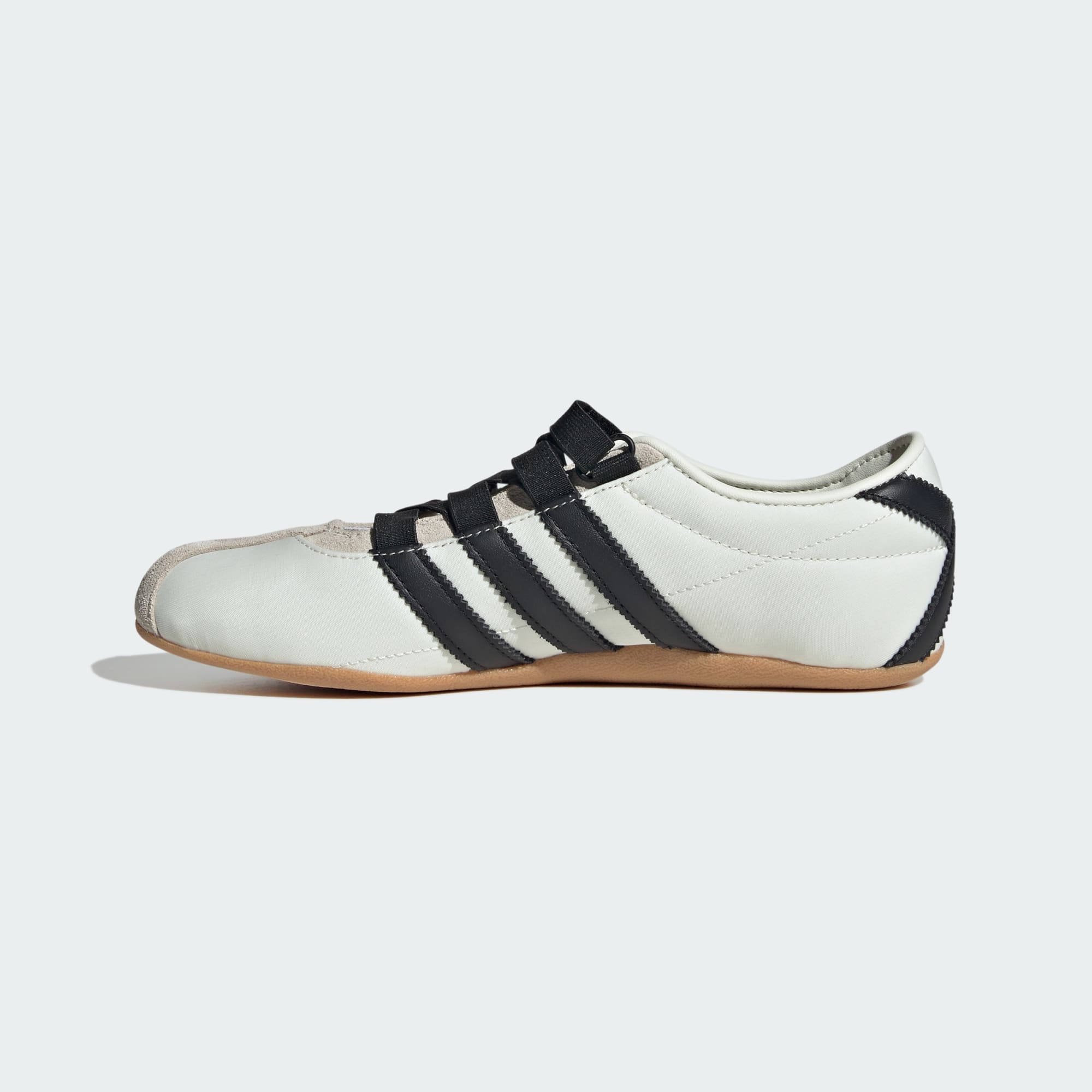 Adidas ქალის სპორტული ფეხსაცმელი