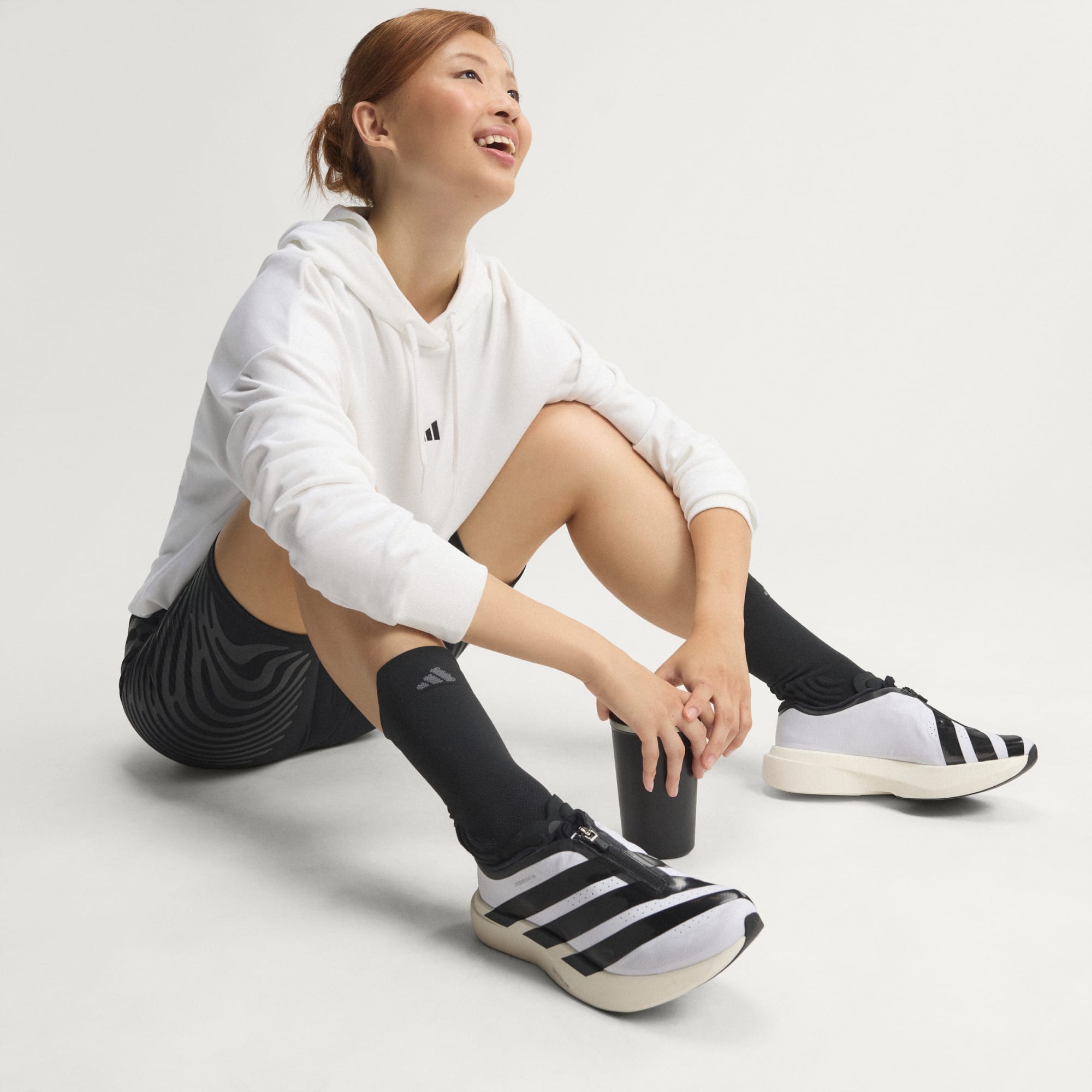 Adidas ქალის სპორტული ფეხსაცმელი