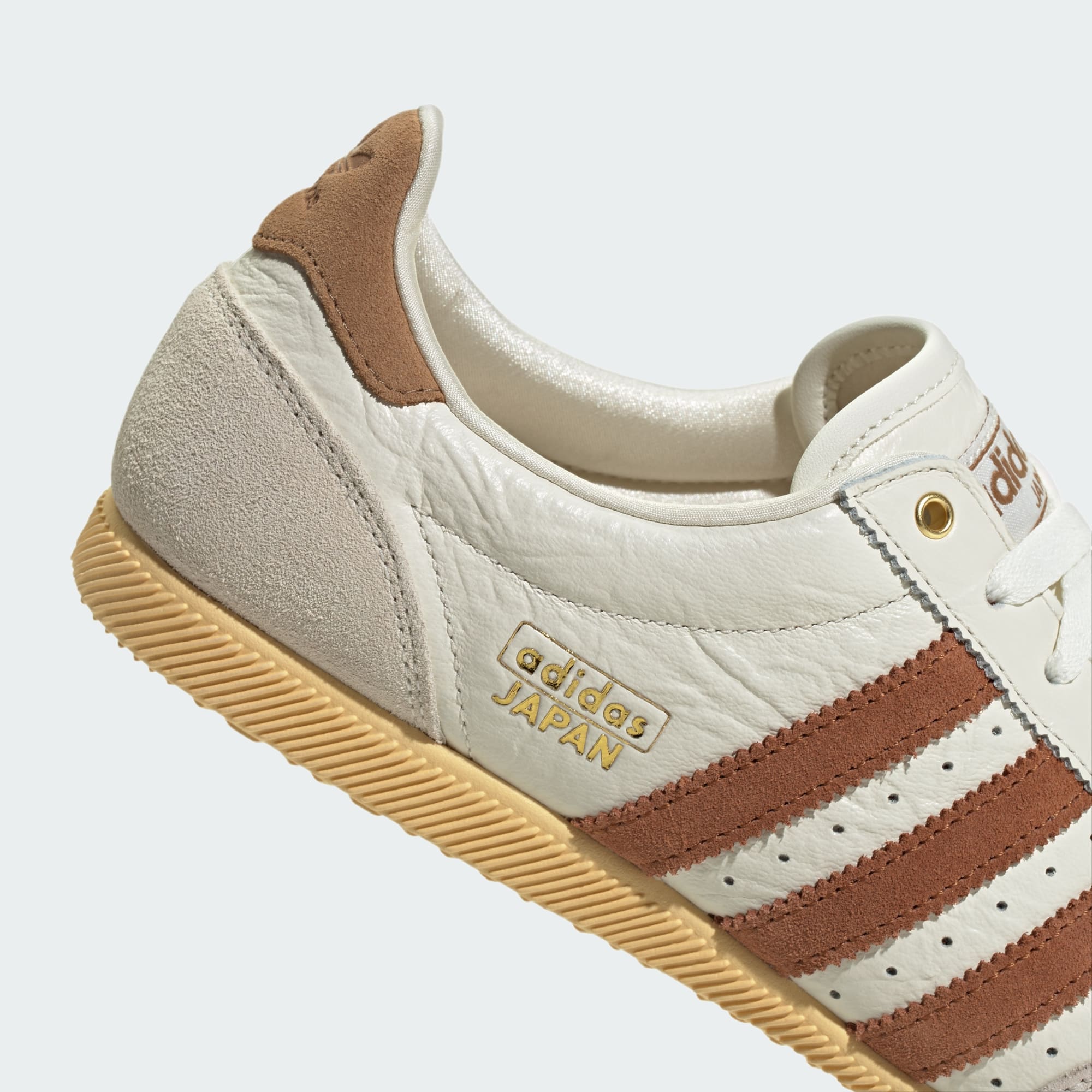 Adidas ქალის სპორტული ფეხსაცმელი