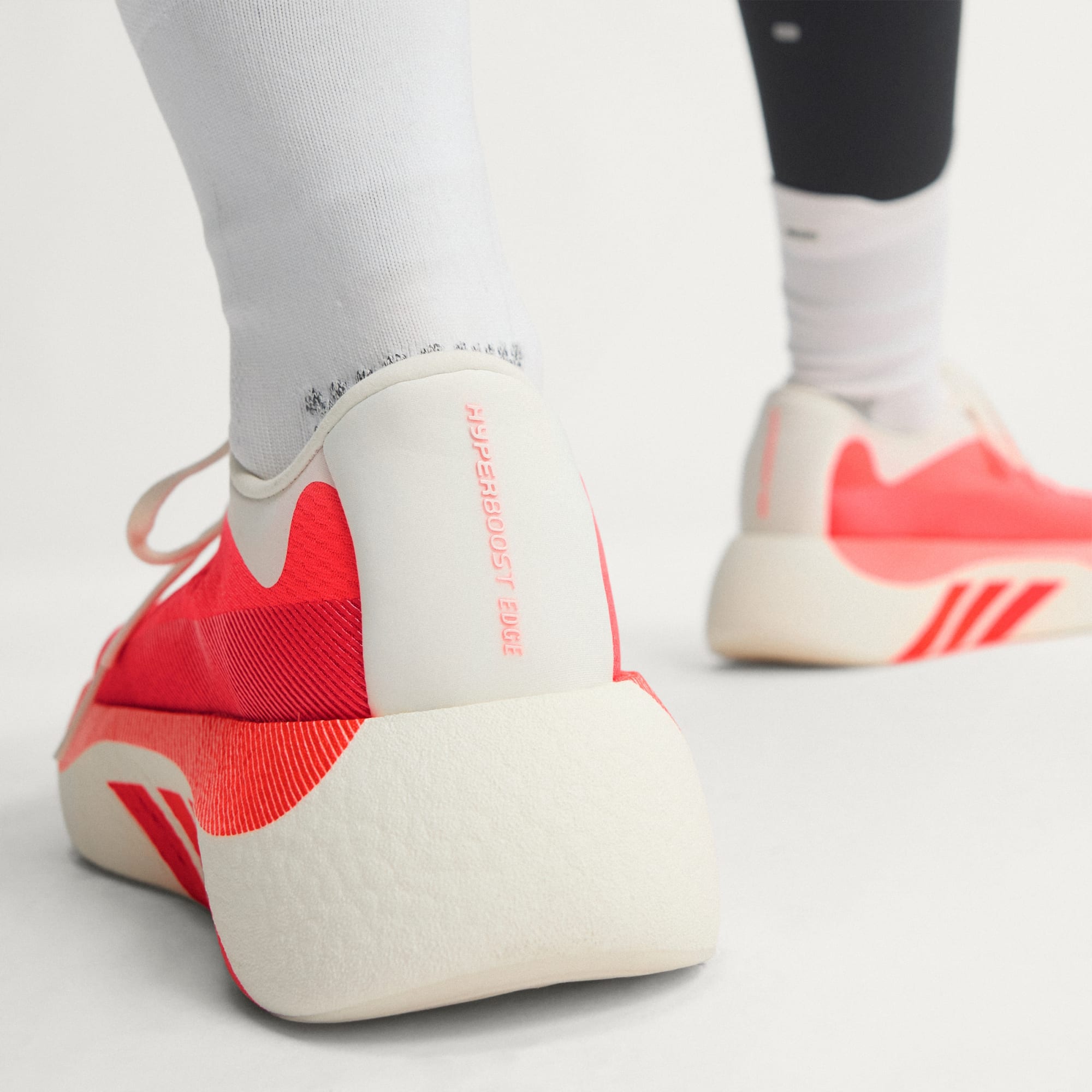 Adidas ქალის სპორტული ფეხსაცმელი
