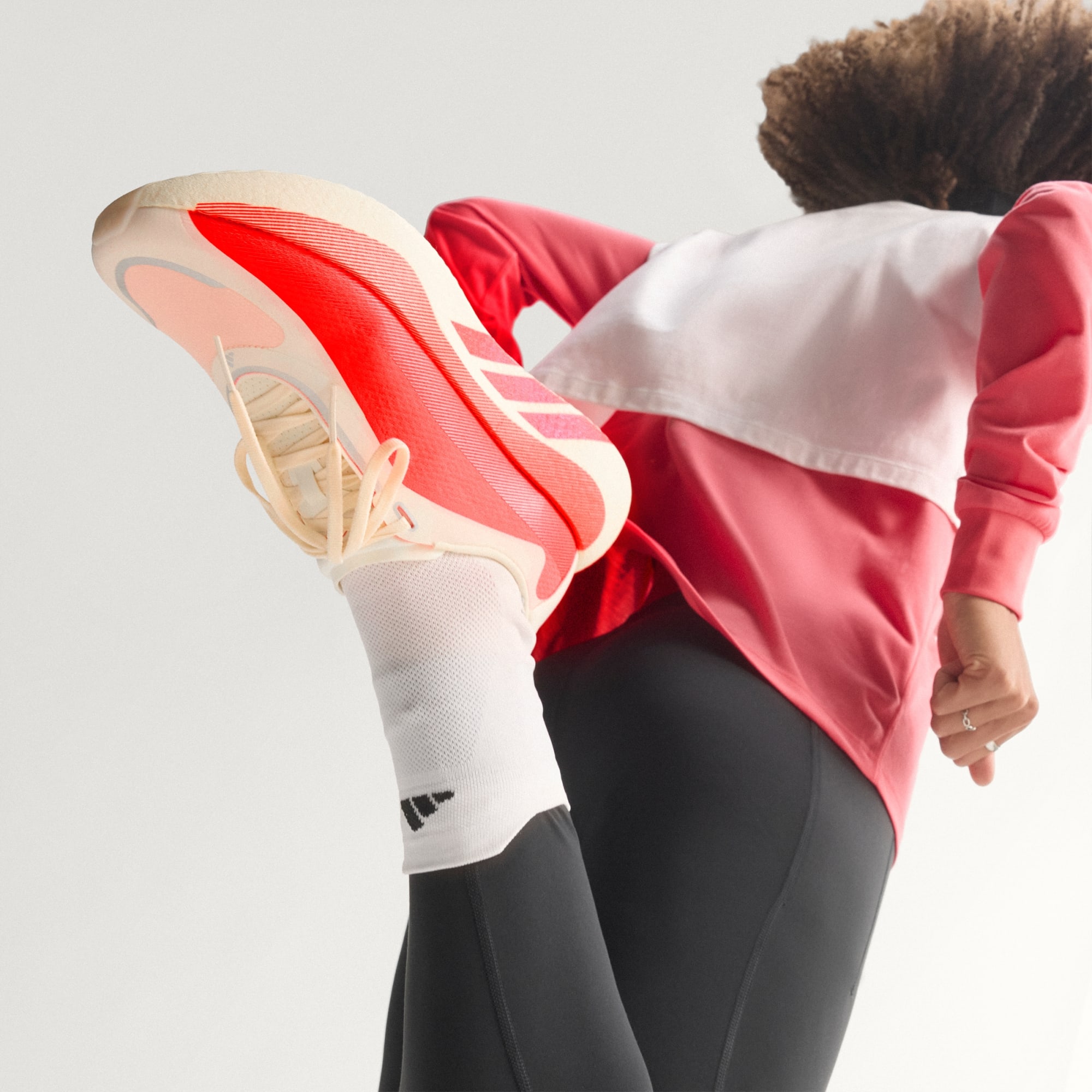 Adidas ქალის სპორტული ფეხსაცმელი