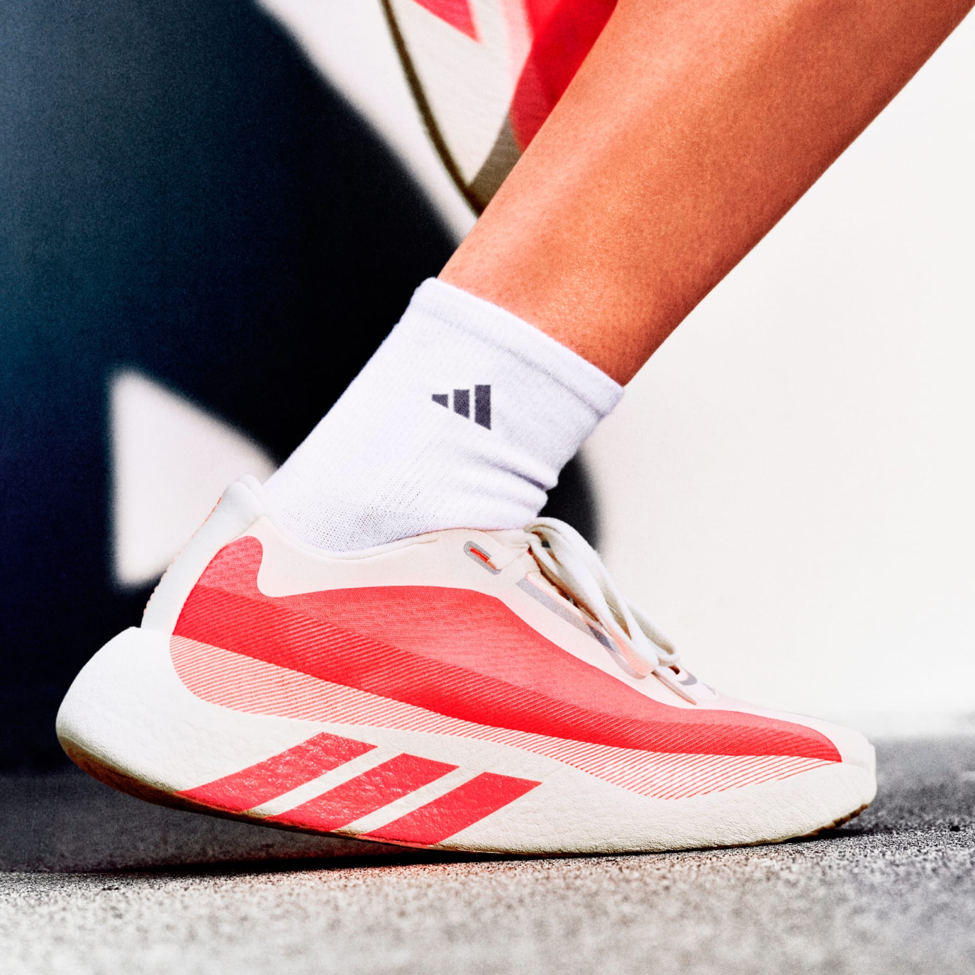 Adidas ქალის სპორტული ფეხსაცმელი