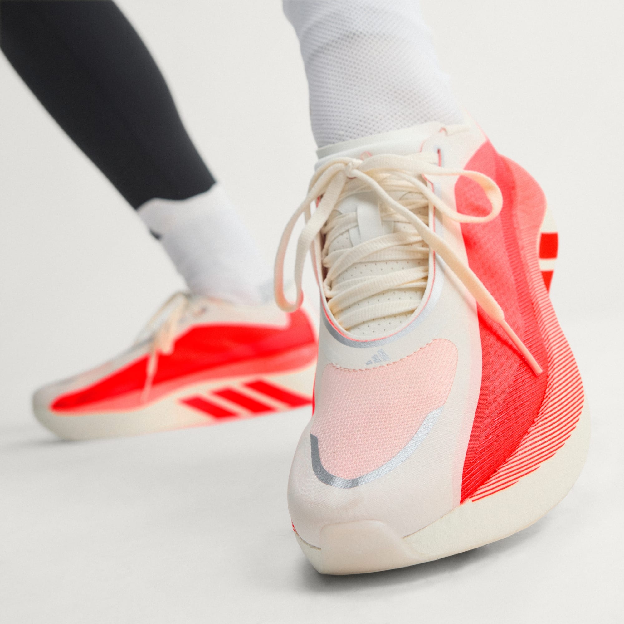 Adidas ქალის სპორტული ფეხსაცმელი