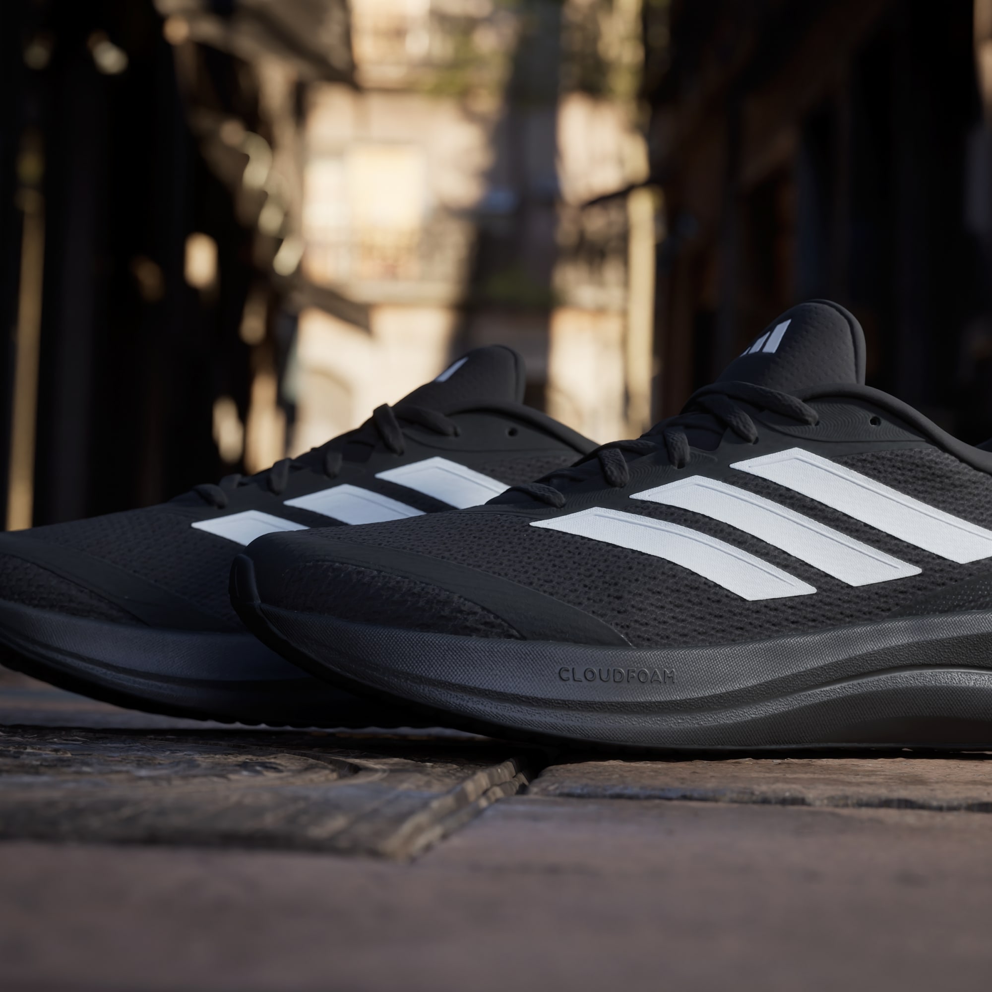 Adidas მამაკაცის სპორტული ფეხსაცმელი