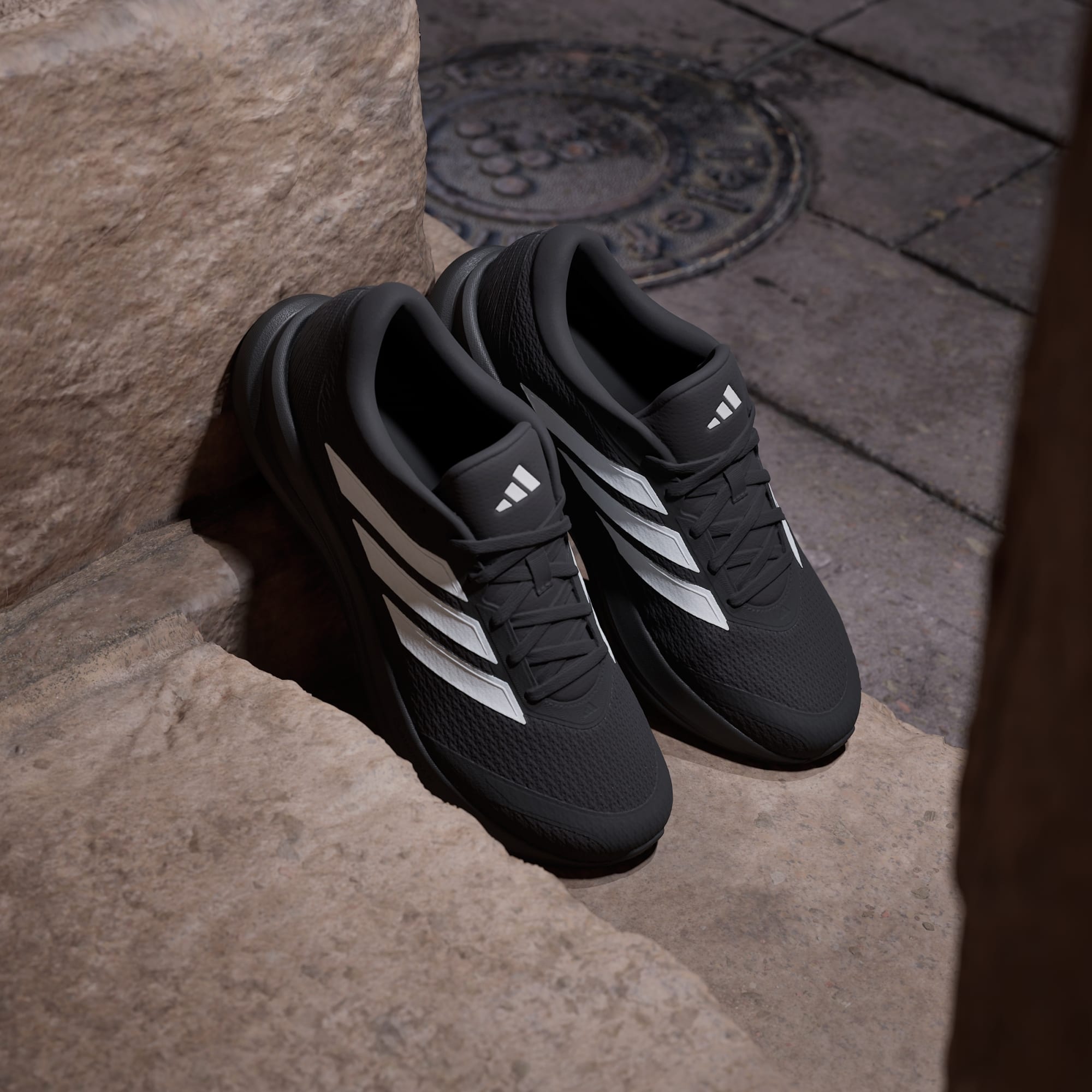 Adidas მამაკაცის სპორტული ფეხსაცმელი