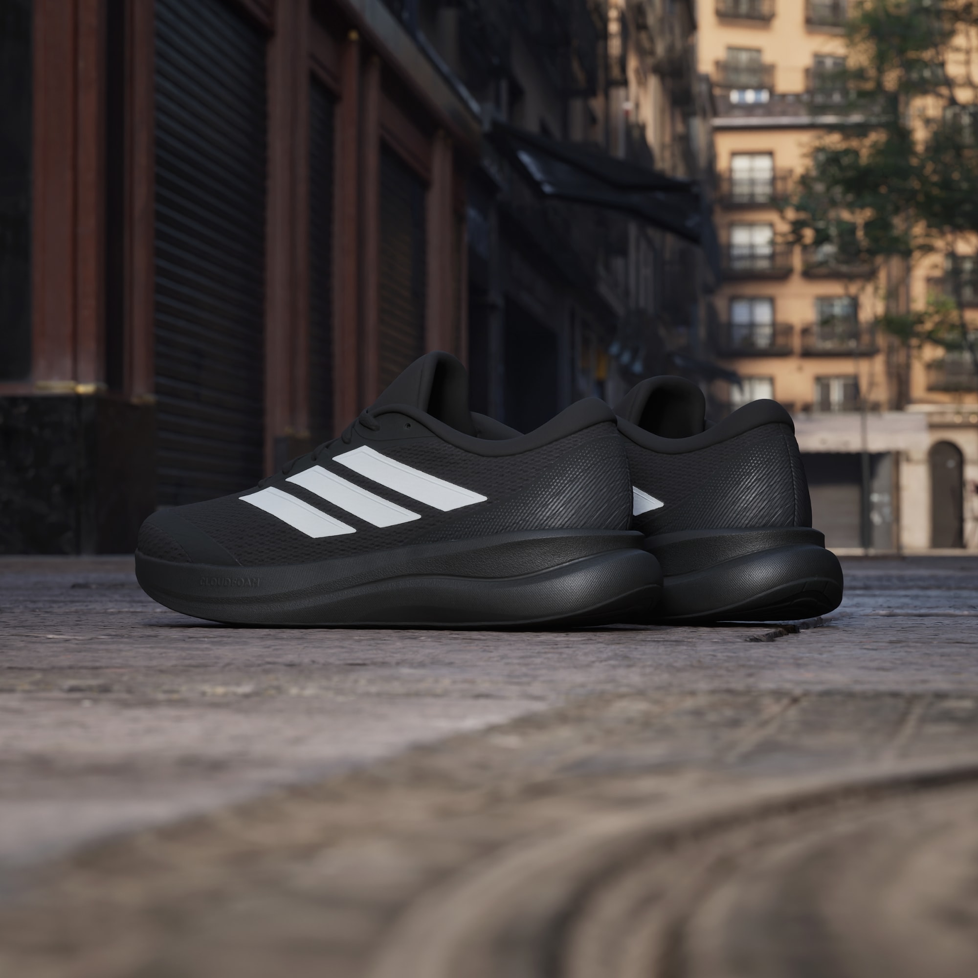 Adidas მამაკაცის სპორტული ფეხსაცმელი