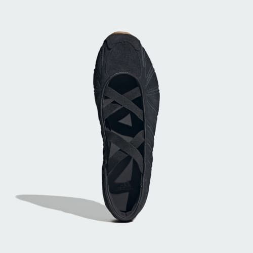 Adidas ქალის სპორტული ფეხსაცმელი