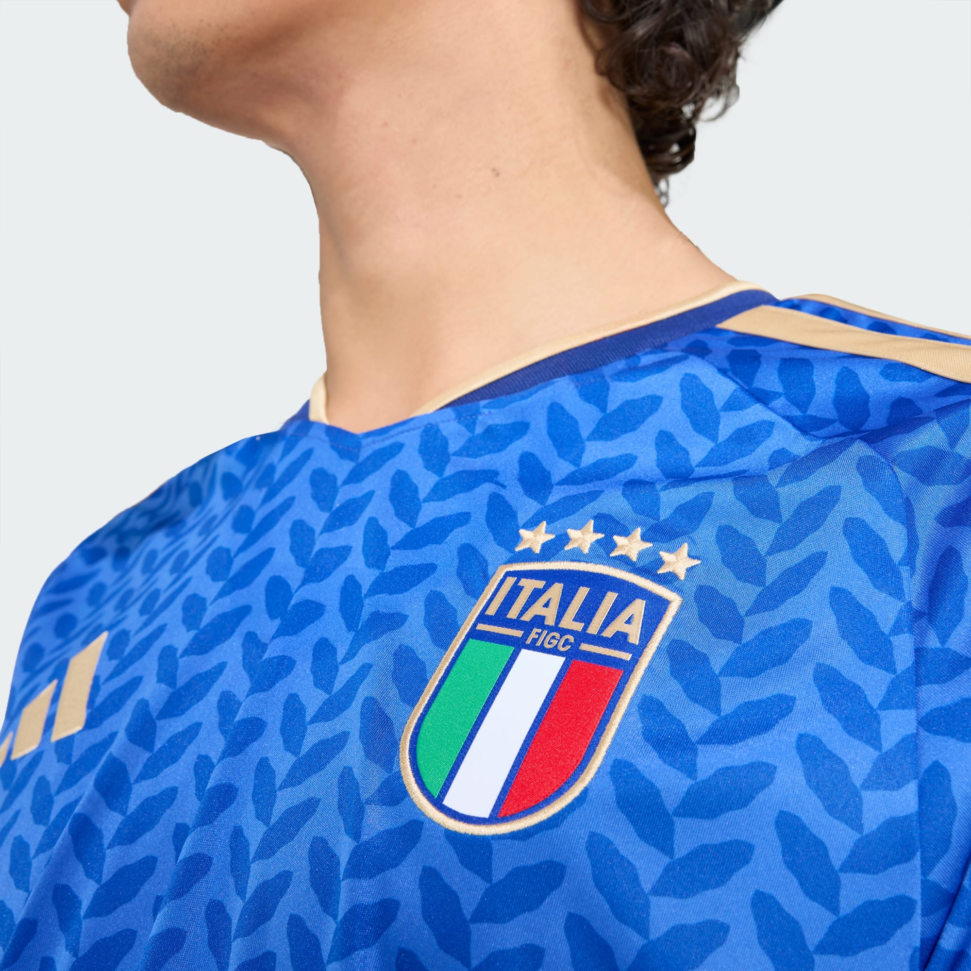 Adidas მამაკაცის მაისური