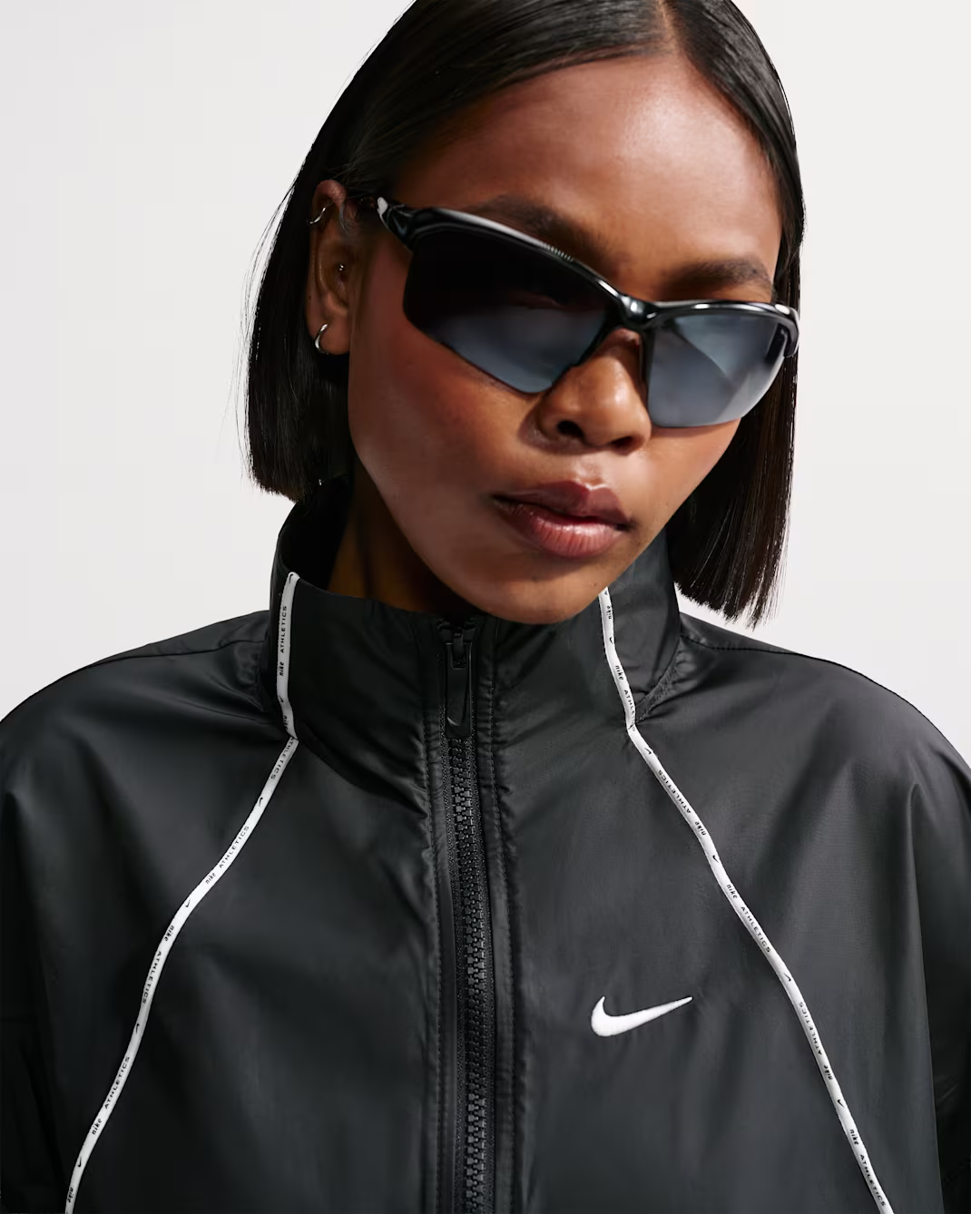 Nike ქალის ჯემპრი