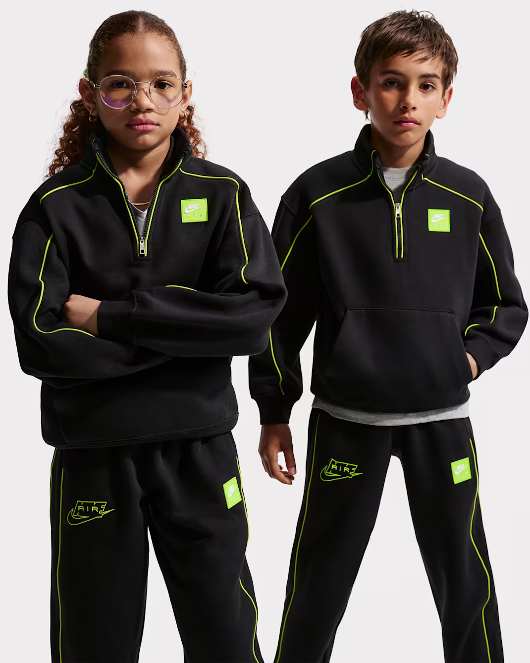 Nike ბავშვის ჯემპრი