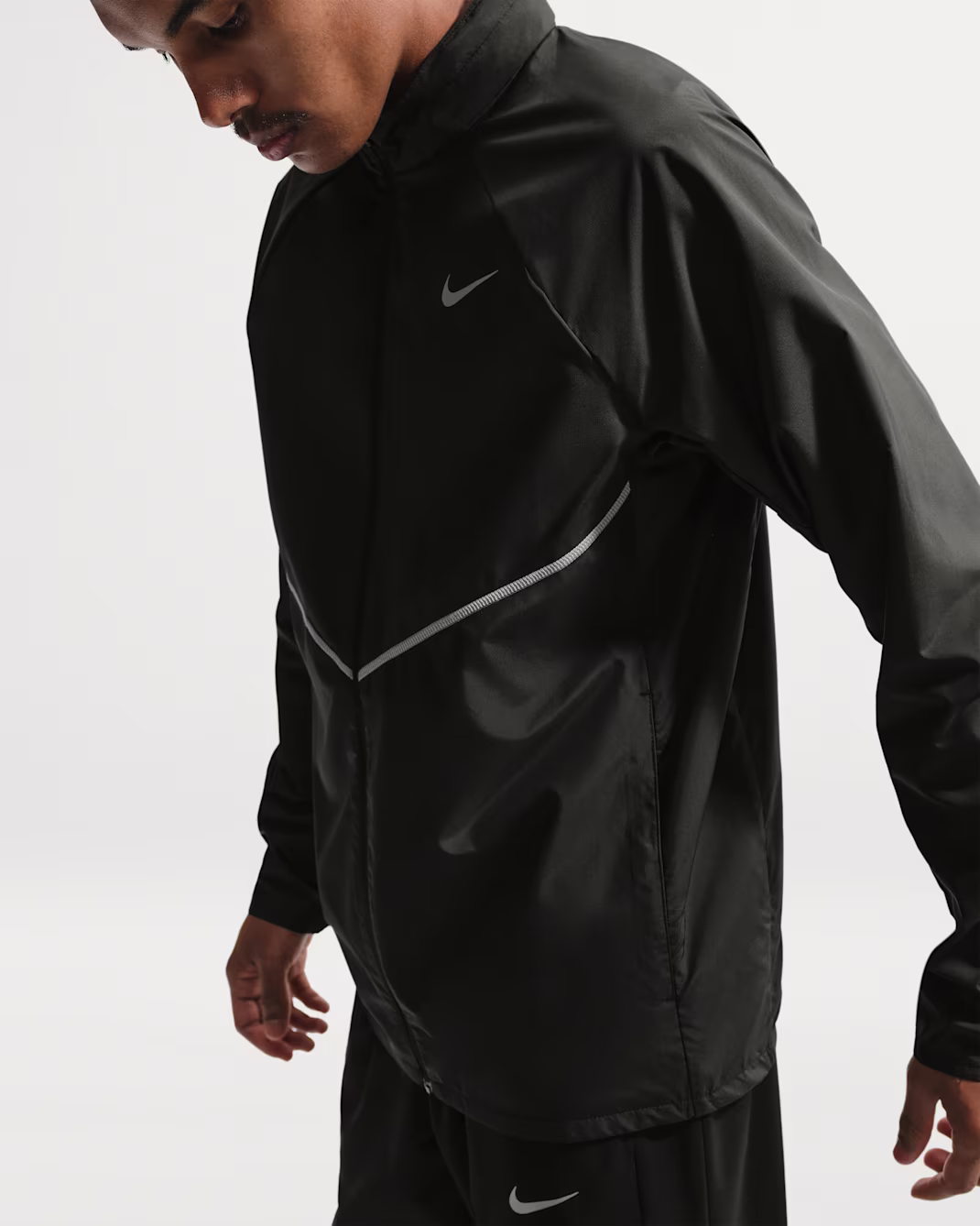Nike მამაკაცის ქურთუკი