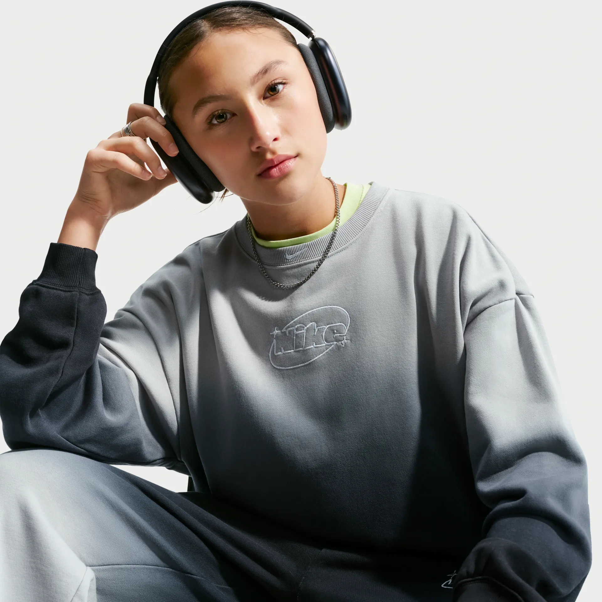 Nike ბავშვის ჯემპრი