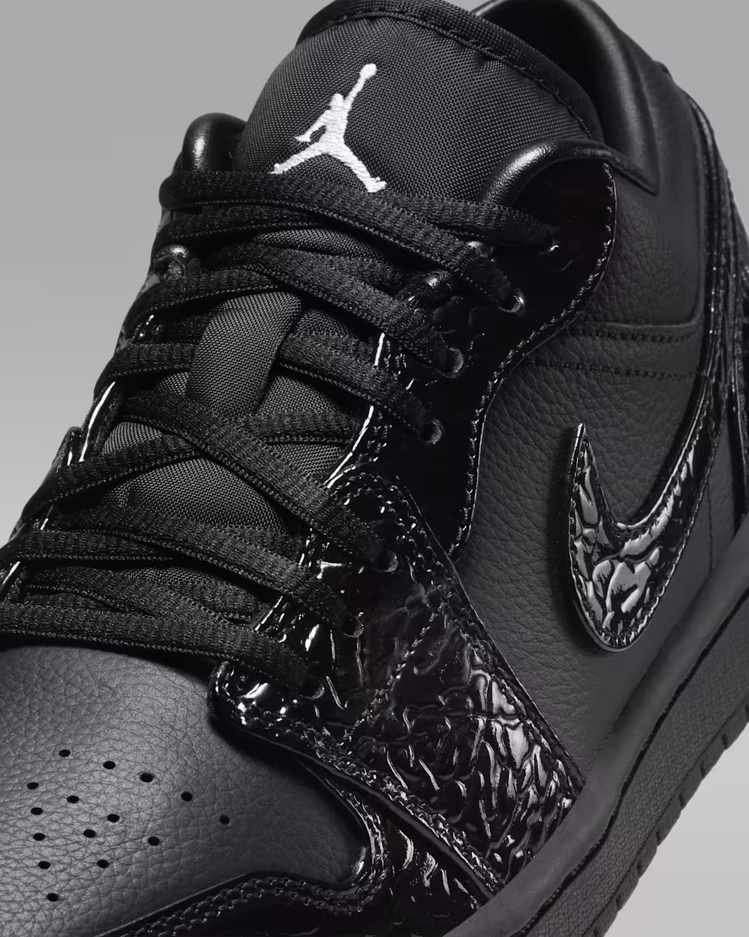 Nike ქალის სპორტული ფეხსაცმელი