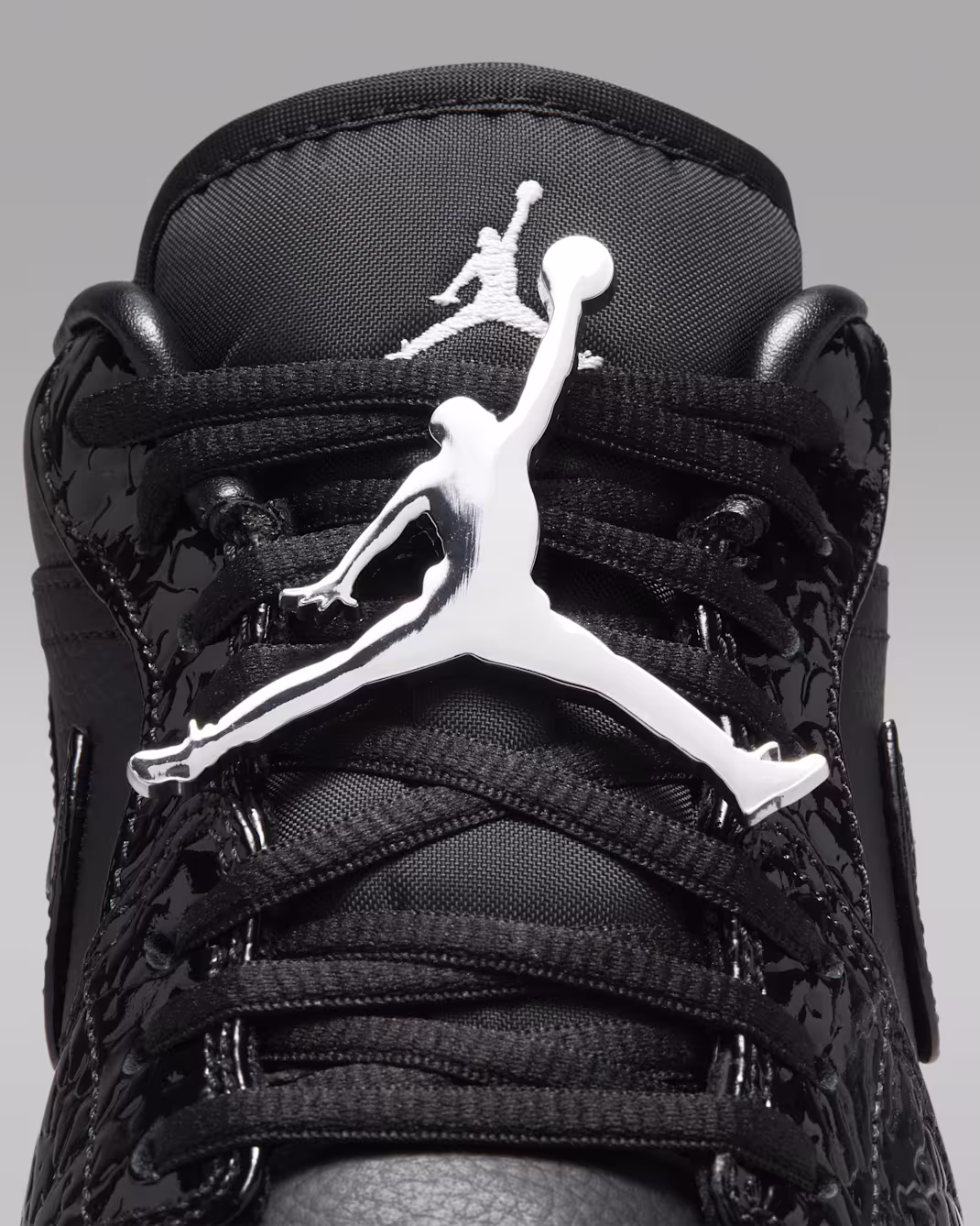 Nike ქალის სპორტული ფეხსაცმელი