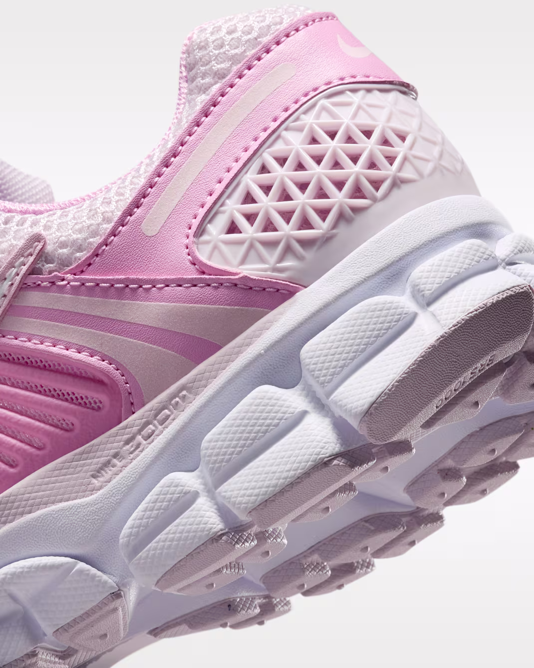 Nike ქალის სპორტული ფეხსაცმელი