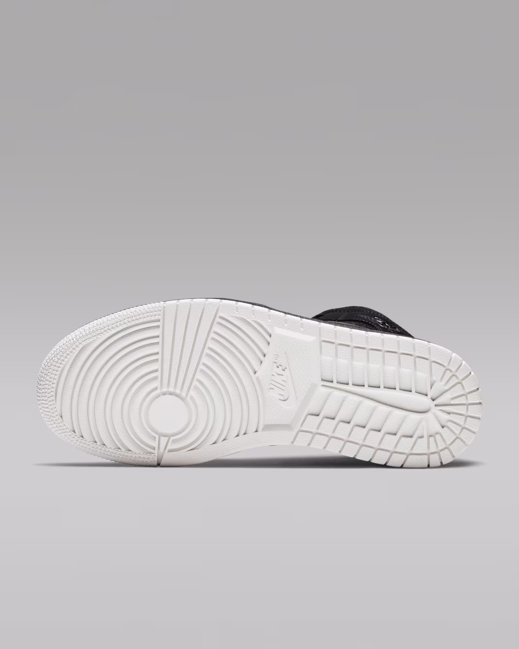 Nike ქალის სპორტული ფეხსაცმელი