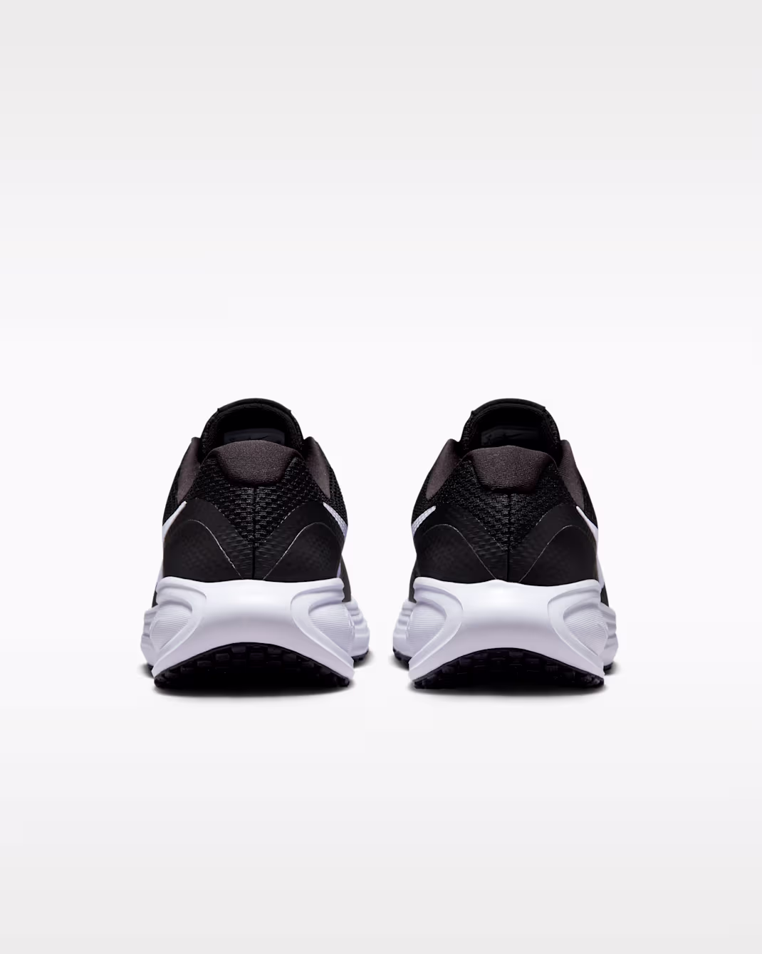 Nike ქალის სპორტული ფეხსაცმელი W NIKE REVOLUTION 8