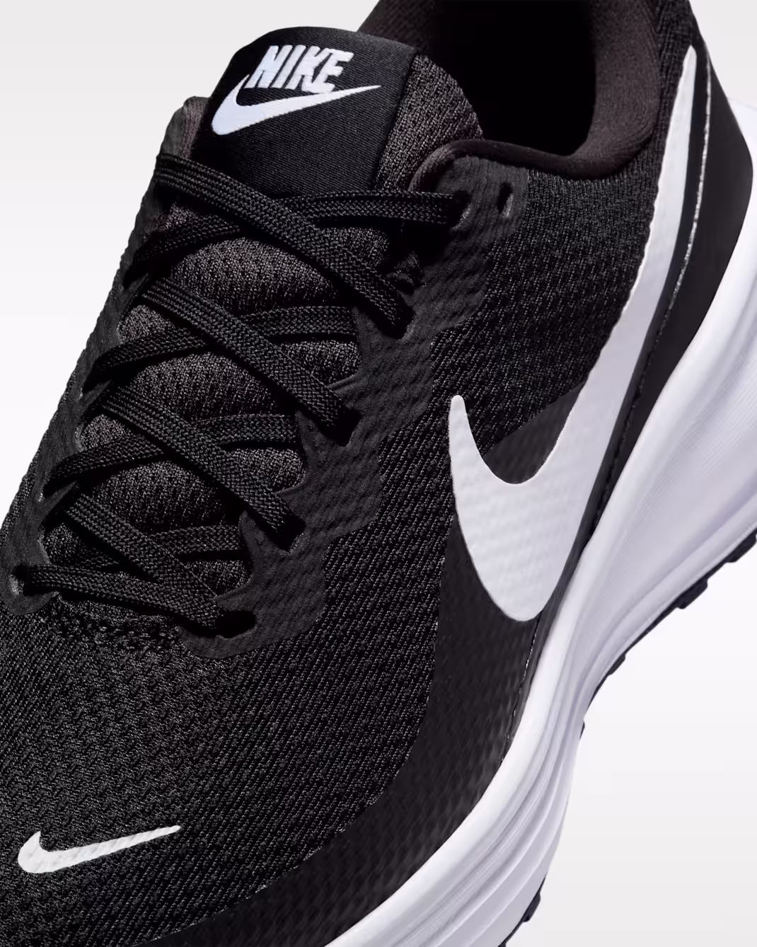 Nike ქალის სპორტული ფეხსაცმელი W NIKE REVOLUTION 8