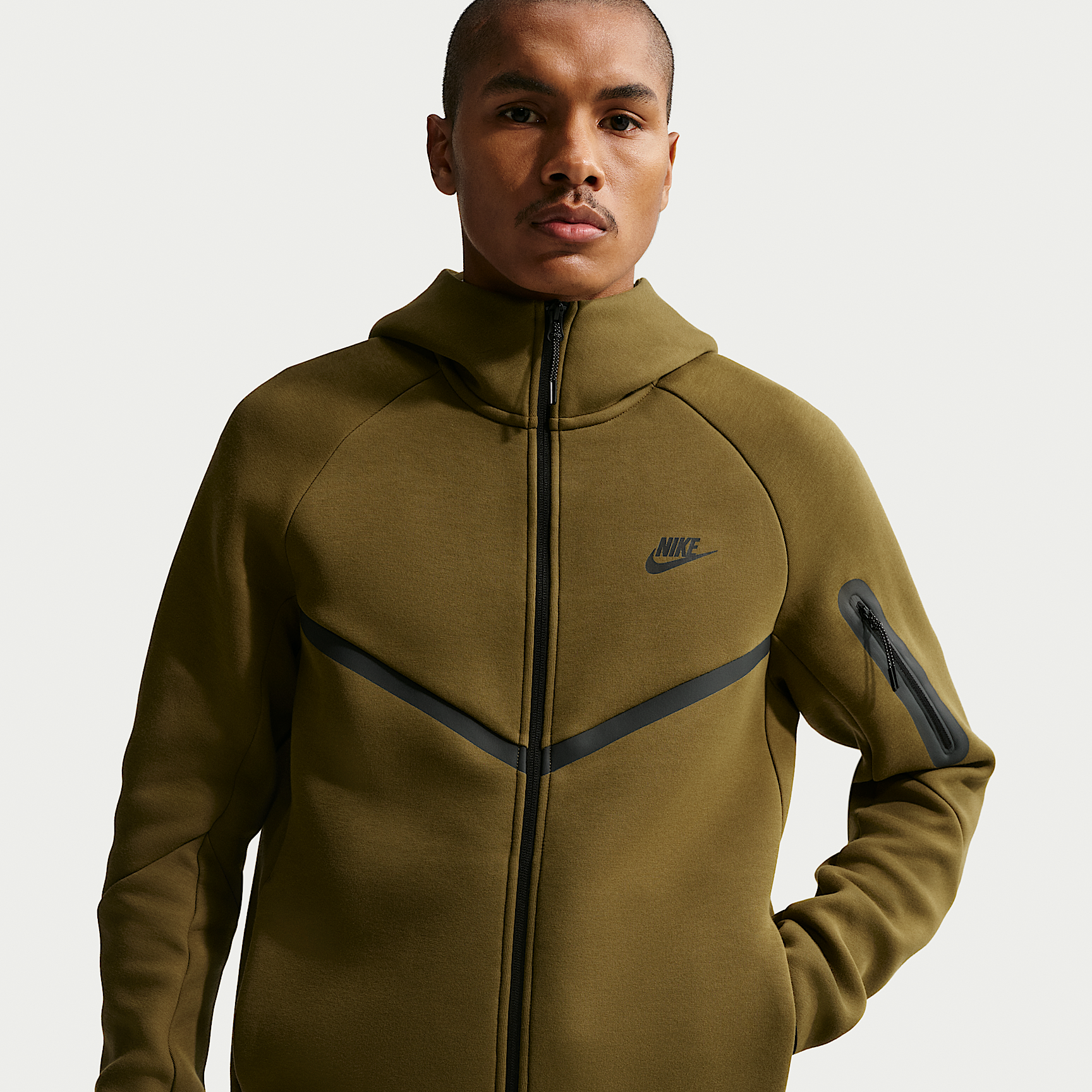 Nike მამაკაცის ჯემპრი