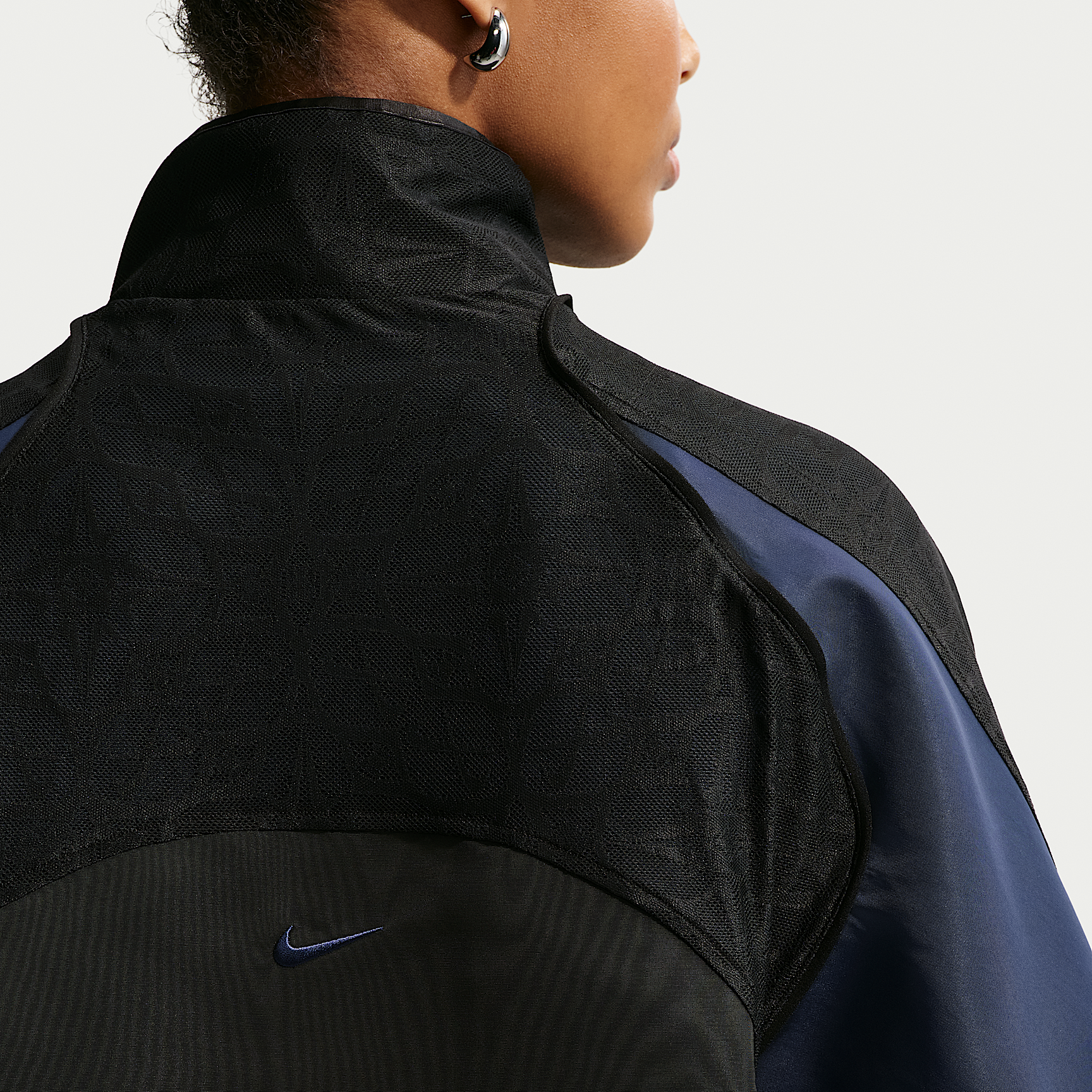 Nike ქალის ჯემპრი