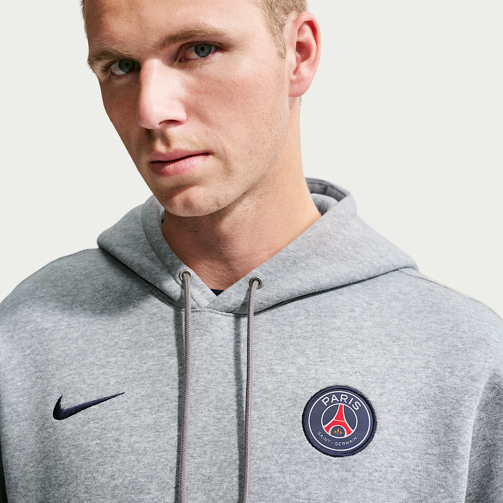 Nike მამაკაცის ჯემპრი