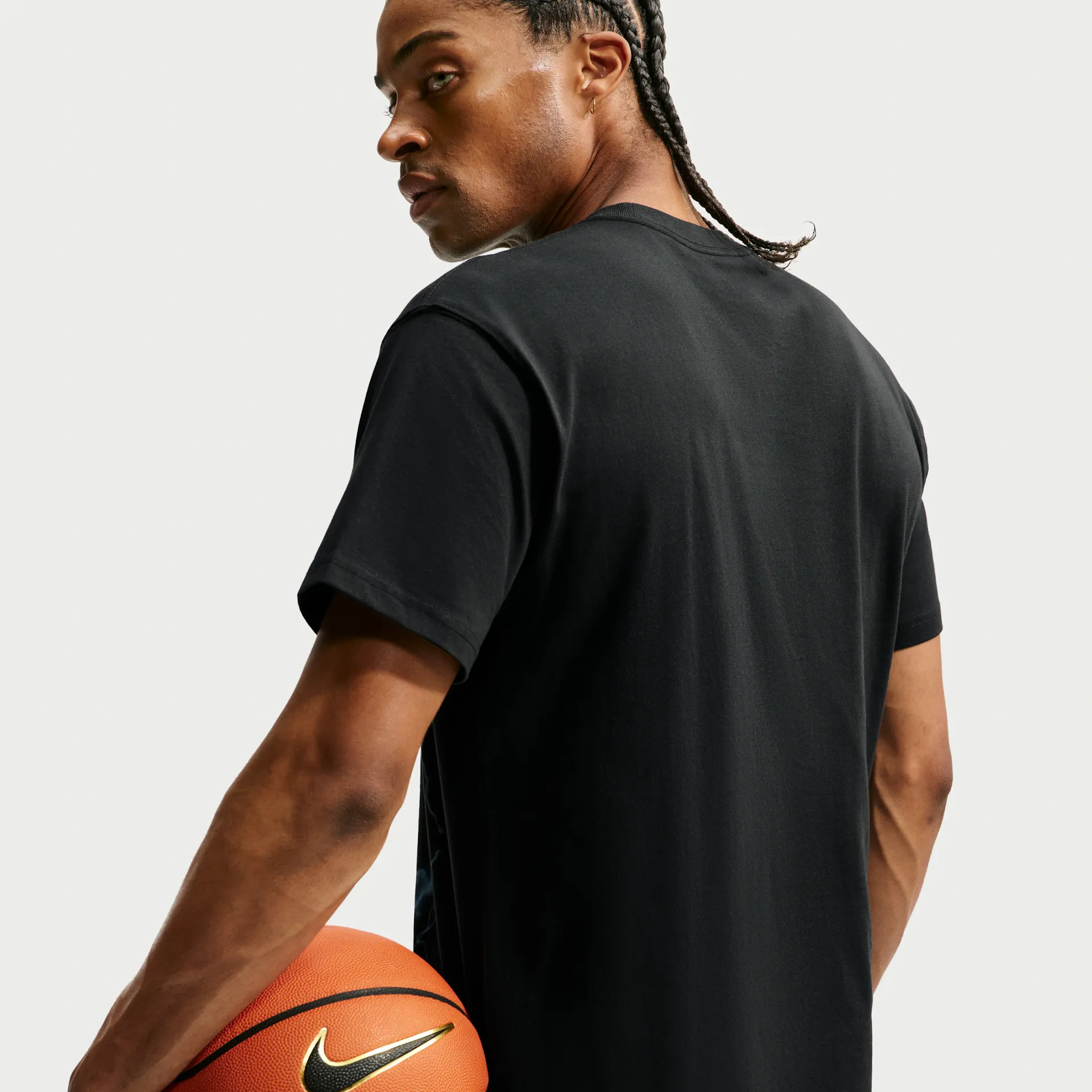 Nike მამაკაცის მაისური