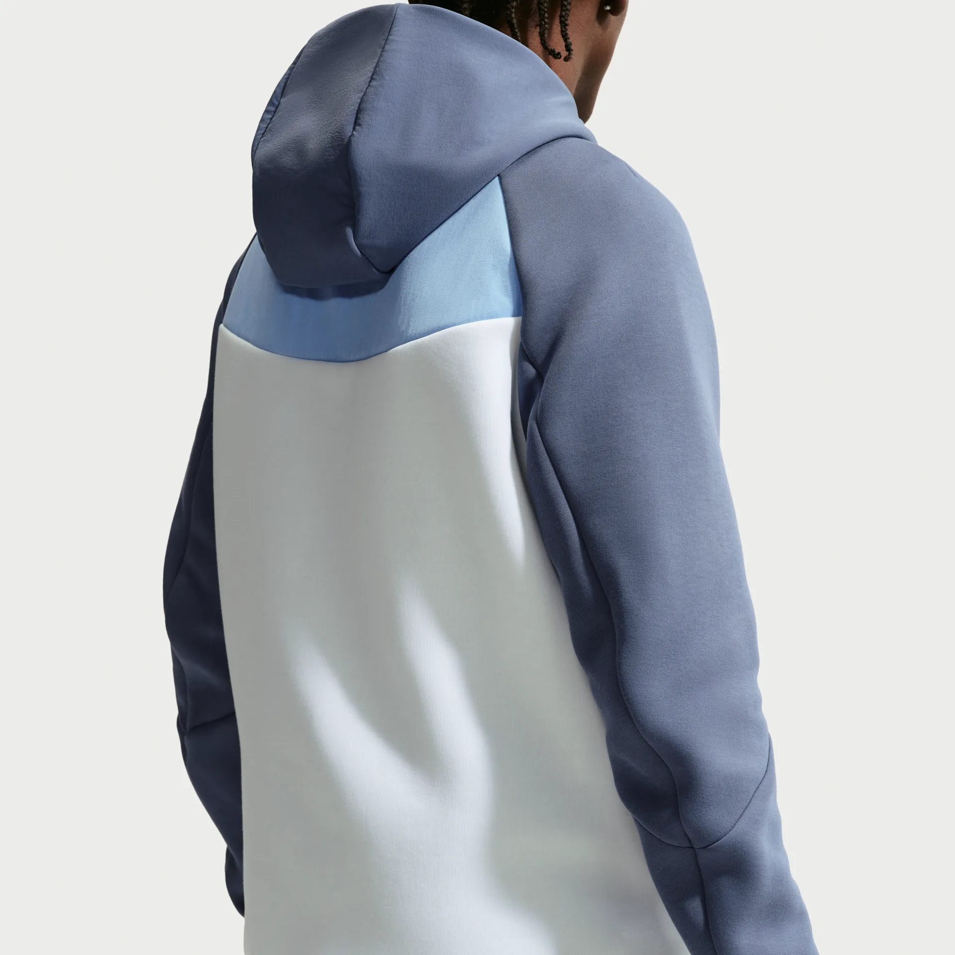 Nike მამაკაცის ჯემპრი
