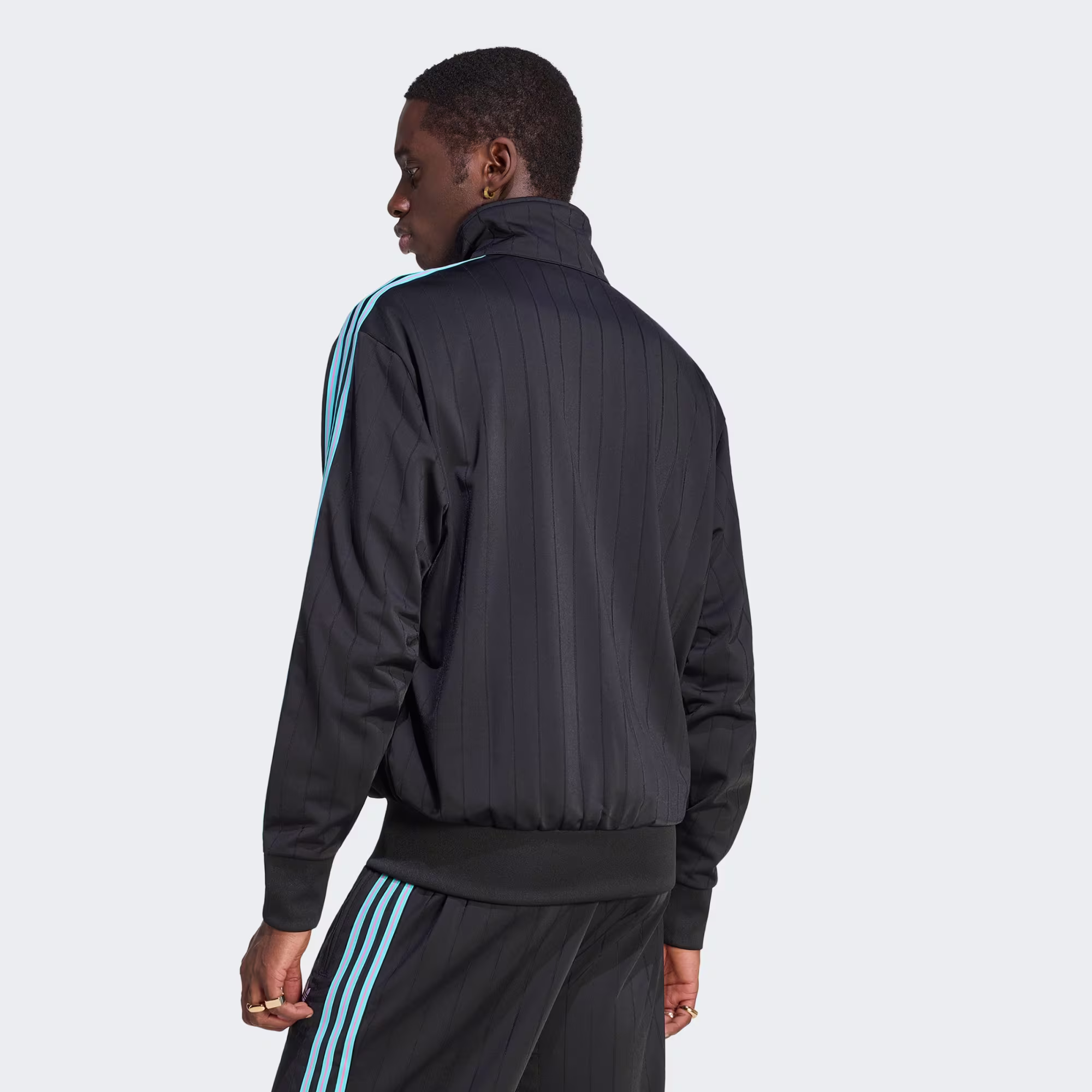 Adidas მამაკაცის ჯემპრი