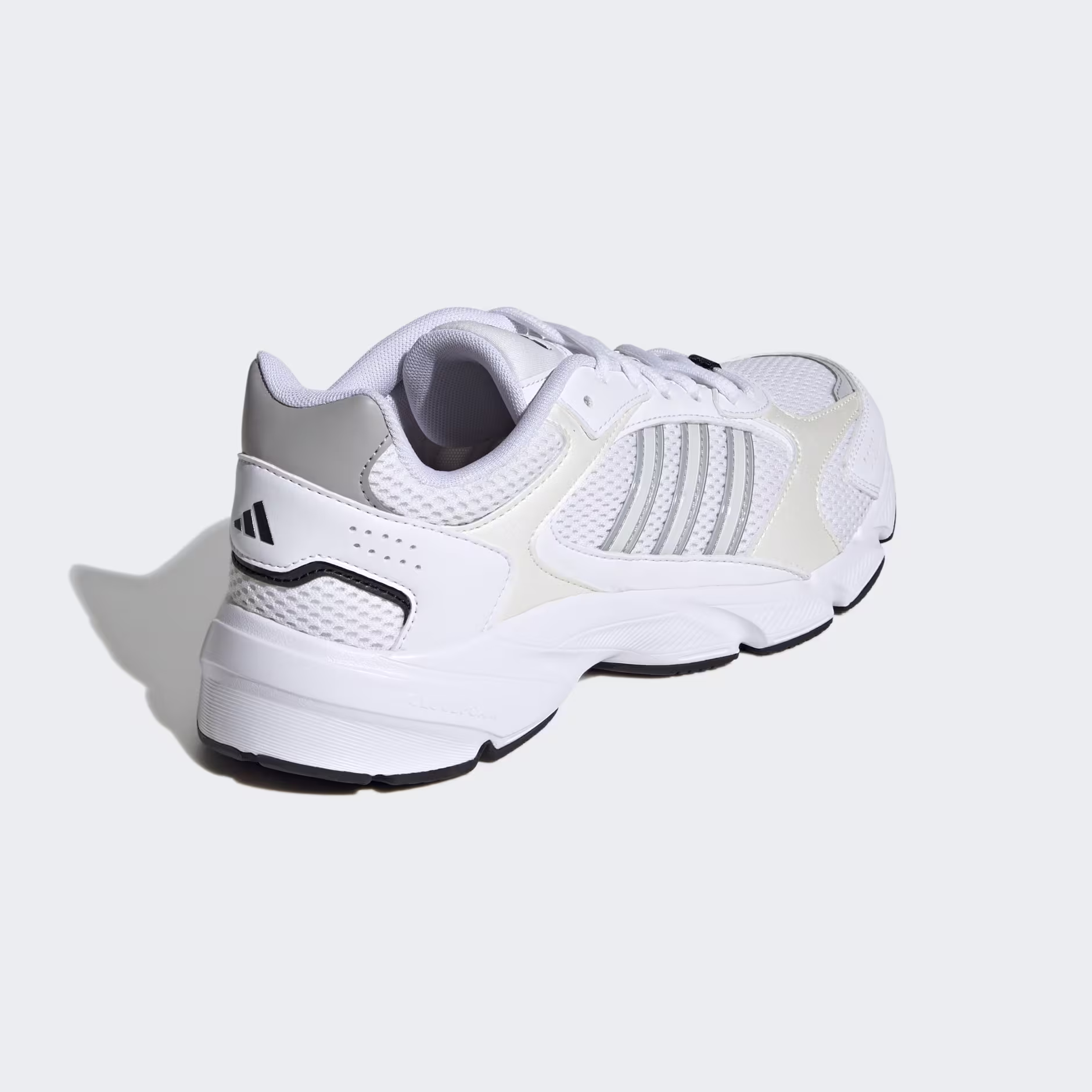 Adidas ქალის სპორტული ფეხსაცმელი