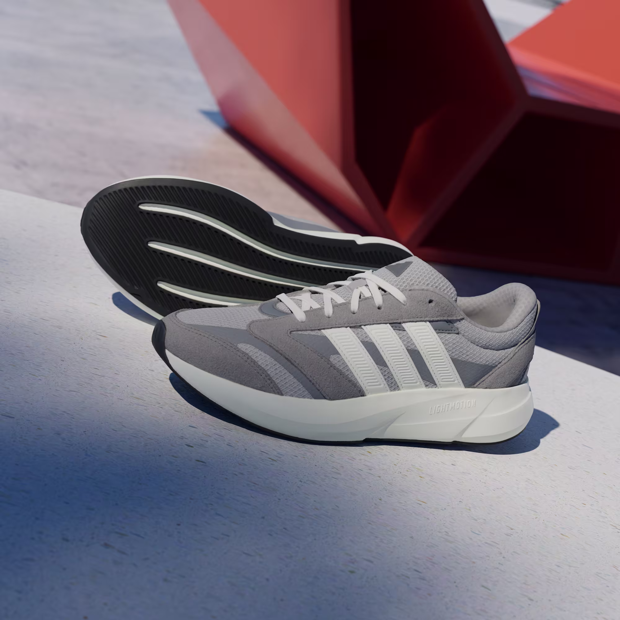 Adidas მამაკაცის სპორტული ფეხსაცმელი