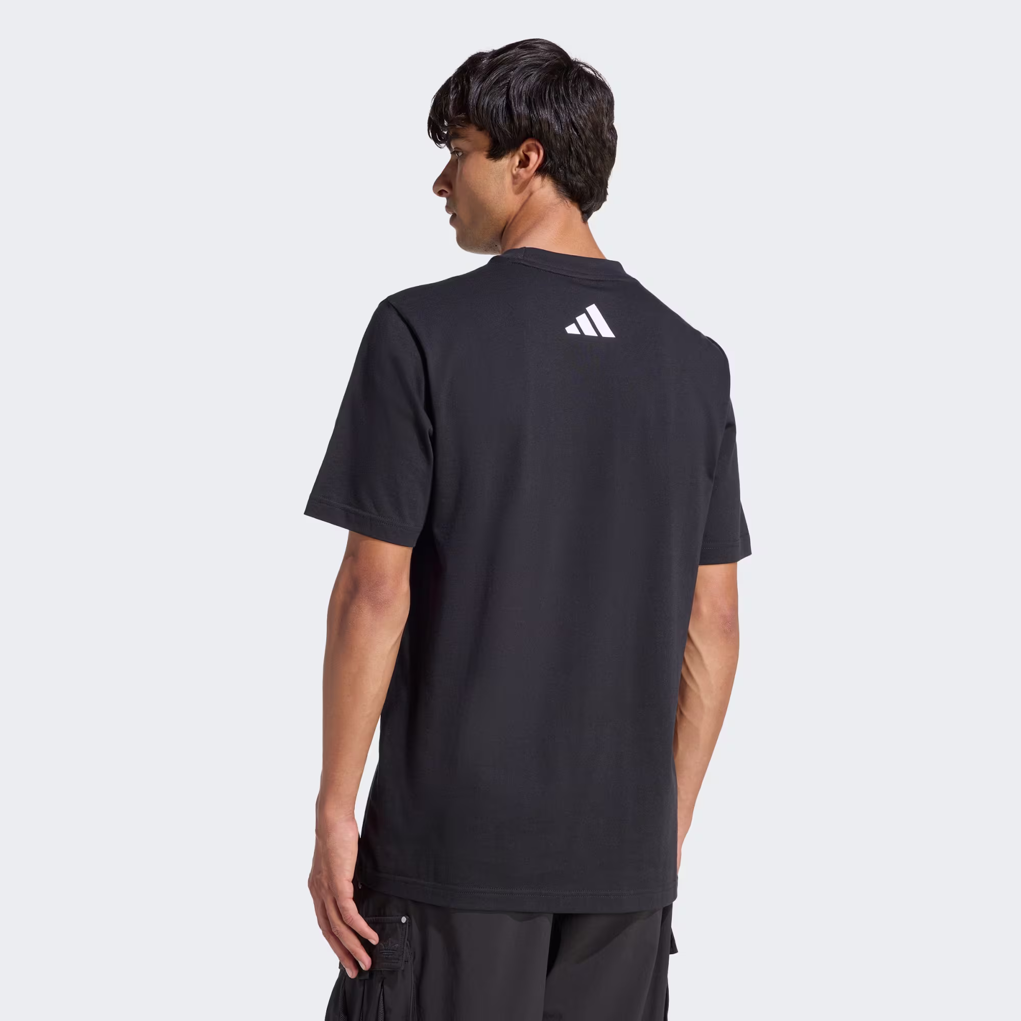 Adidas მამაკაცის მაისური